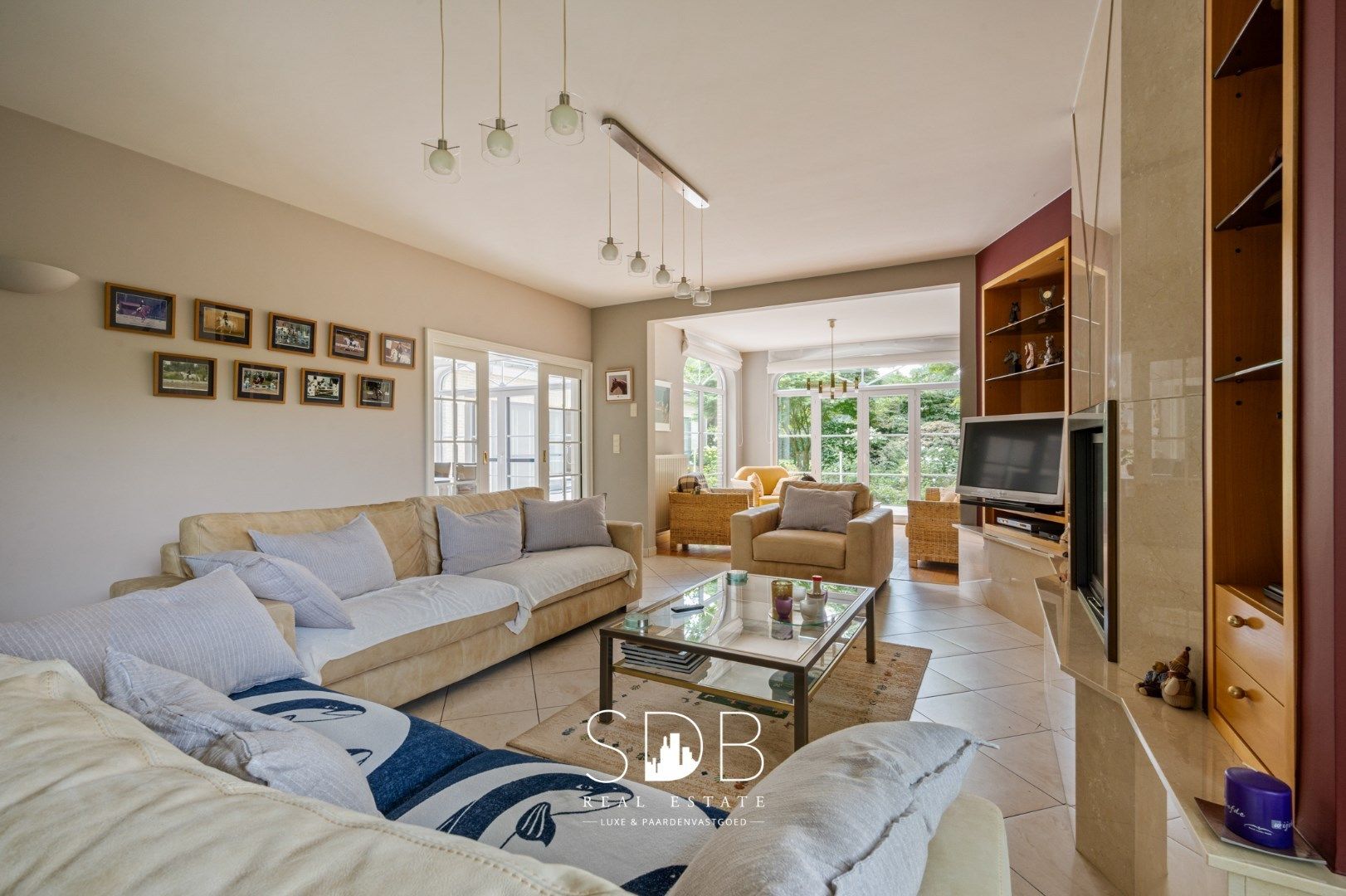 Prachtig landhuis met paardenfaciliteiten op 15.804m² foto 11