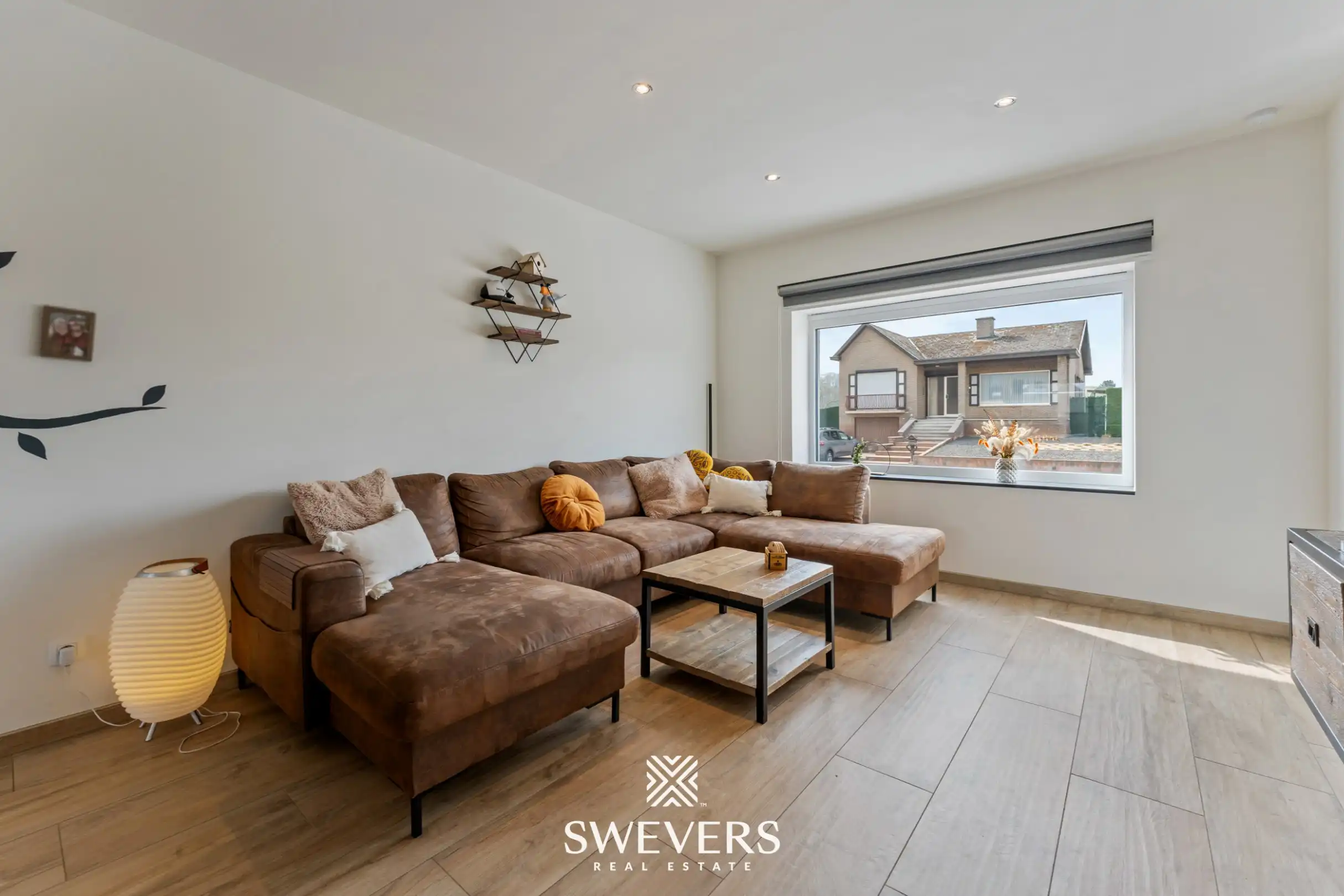 Modern wonen met garage en 3 volwaardige slaapkamers foto 2