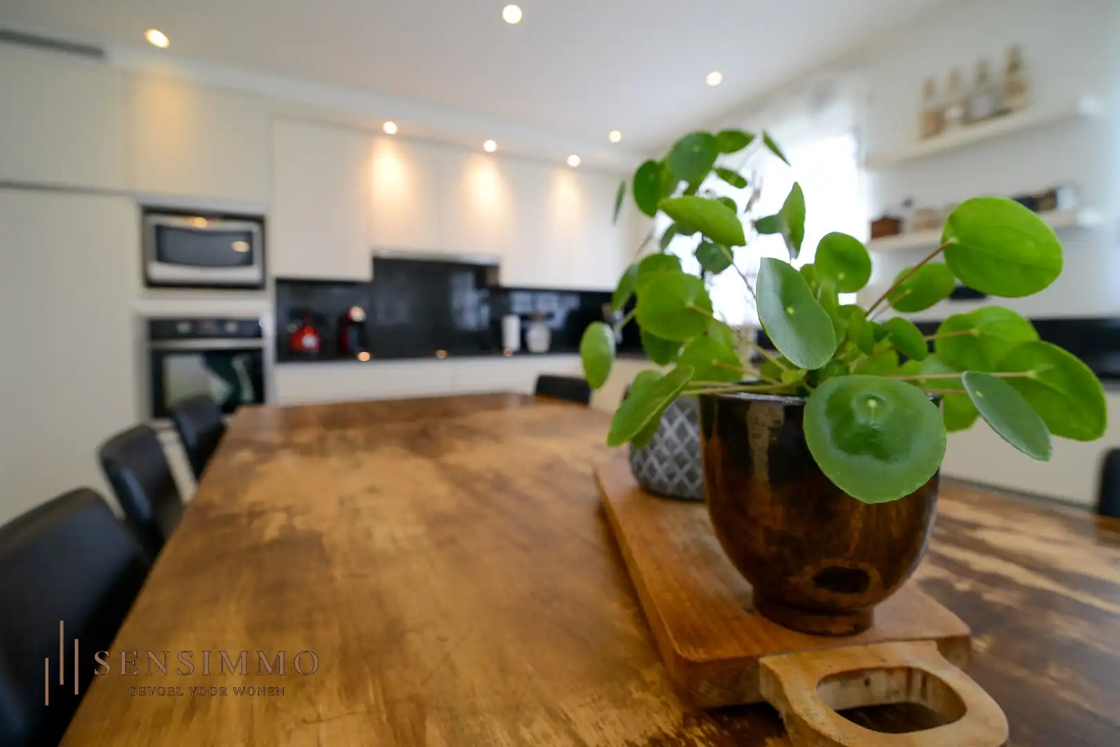 Halfopen woning met 4 slaapkamers foto 8