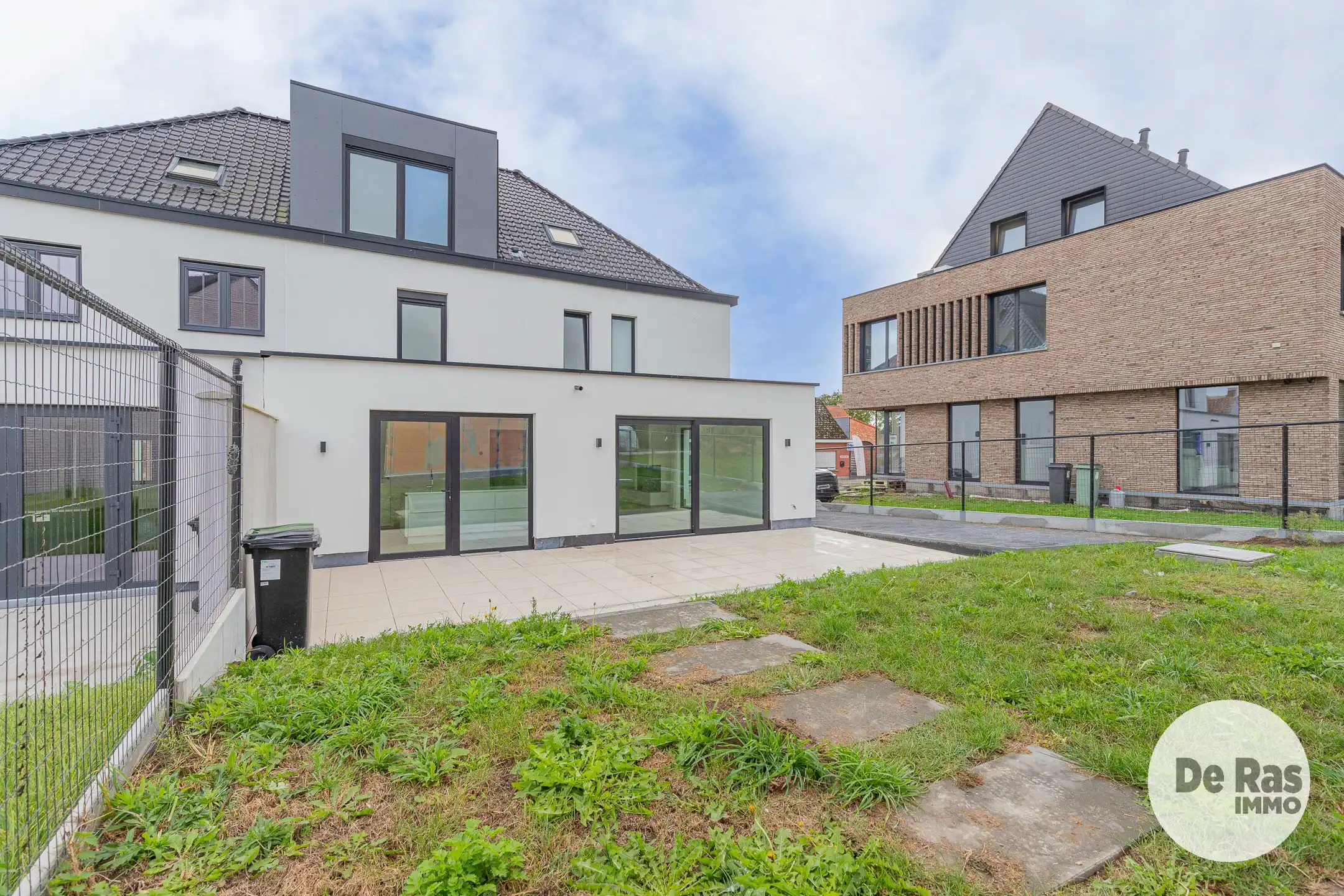 SMETLEDE - GERENOVEERDE WONING MET 4 KAMERS EN 2 BADKAMERS foto 2