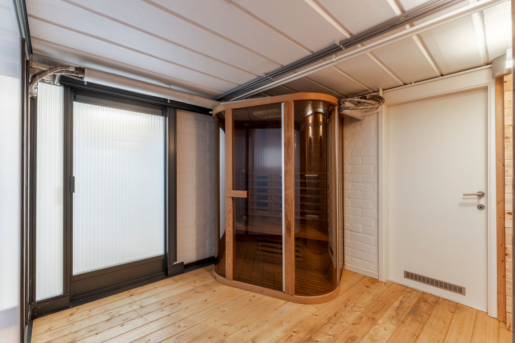 Ruime woning met kantoorruimte + extra bouwgrond op prachtige ligging te Eksel foto 21