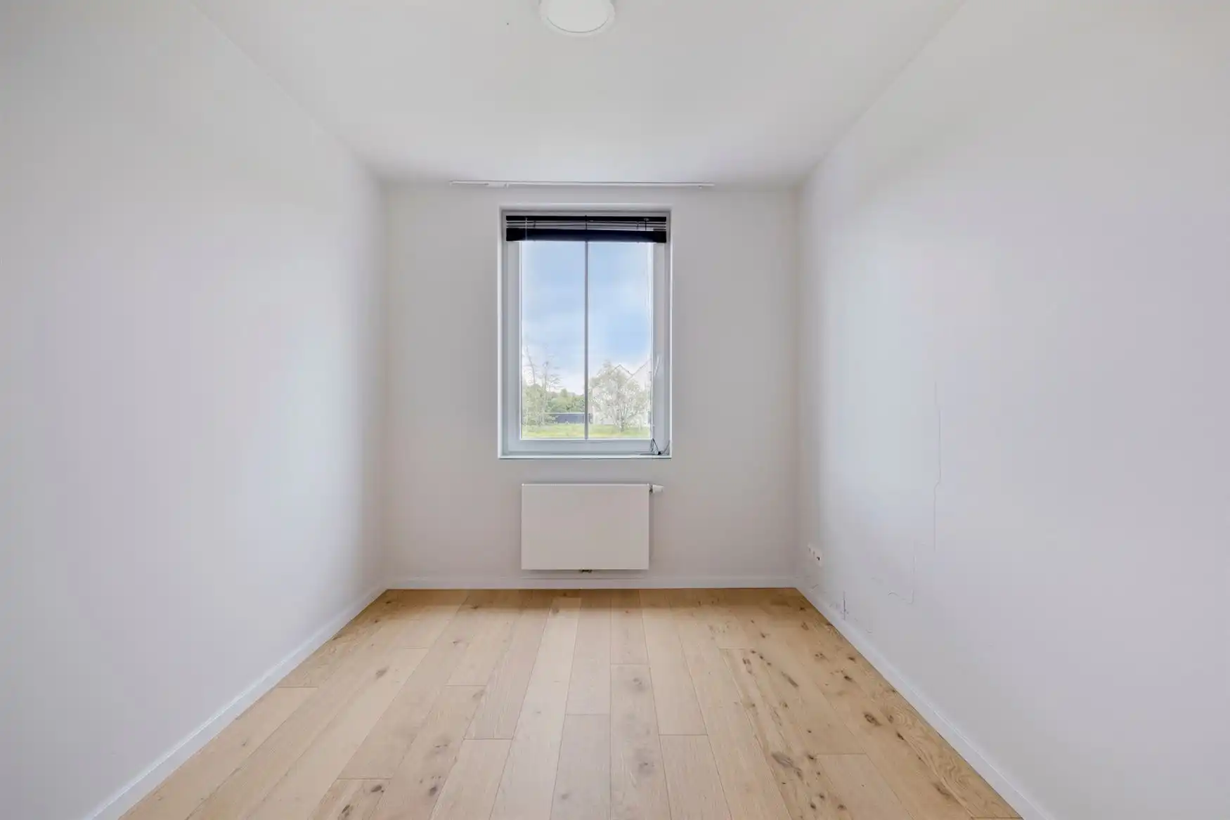 Nieuwbouwwoning op gunstige locatie foto 14