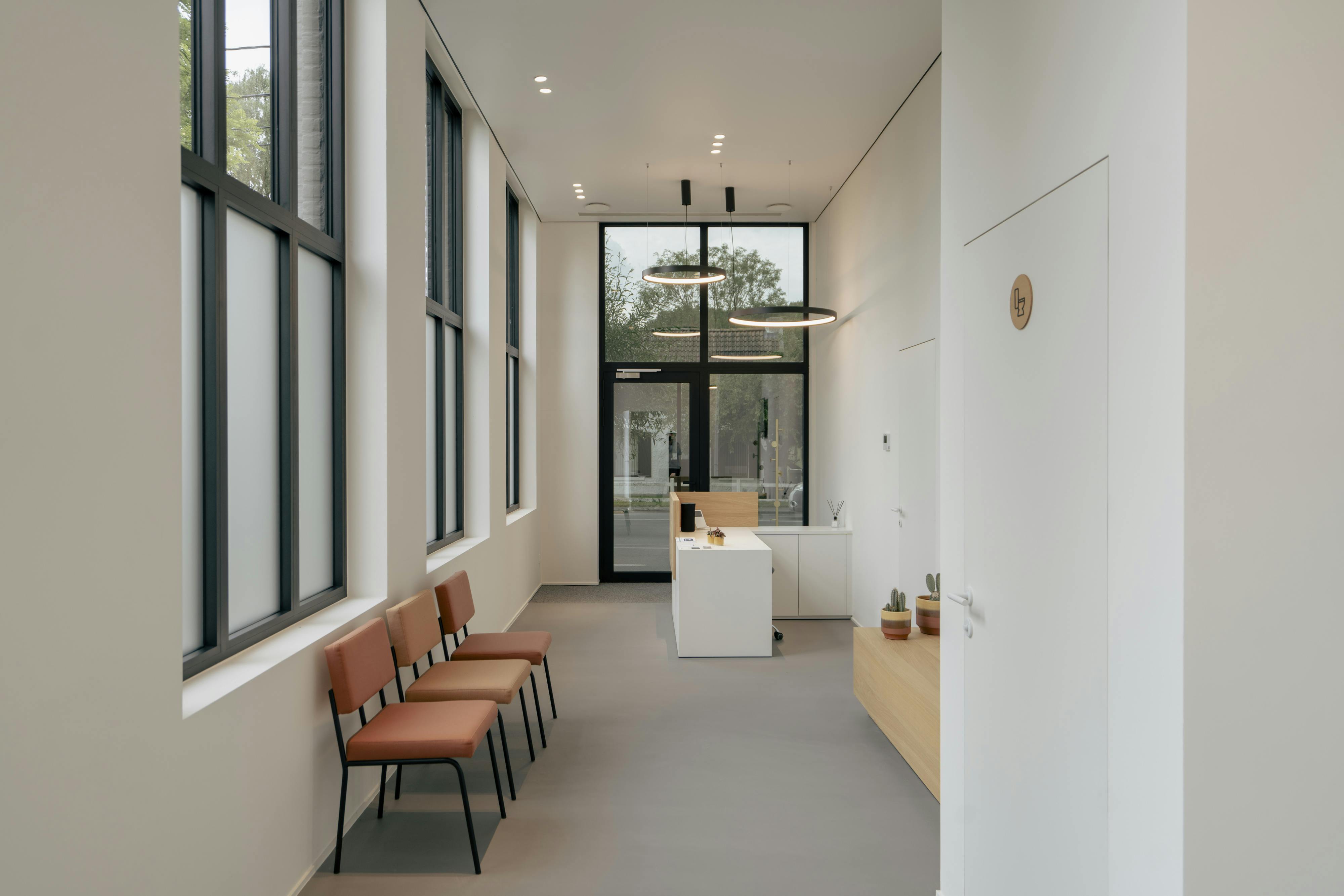 Exclusieve karaktervilla met praktijkruimte en loft in Wetteren foto 14