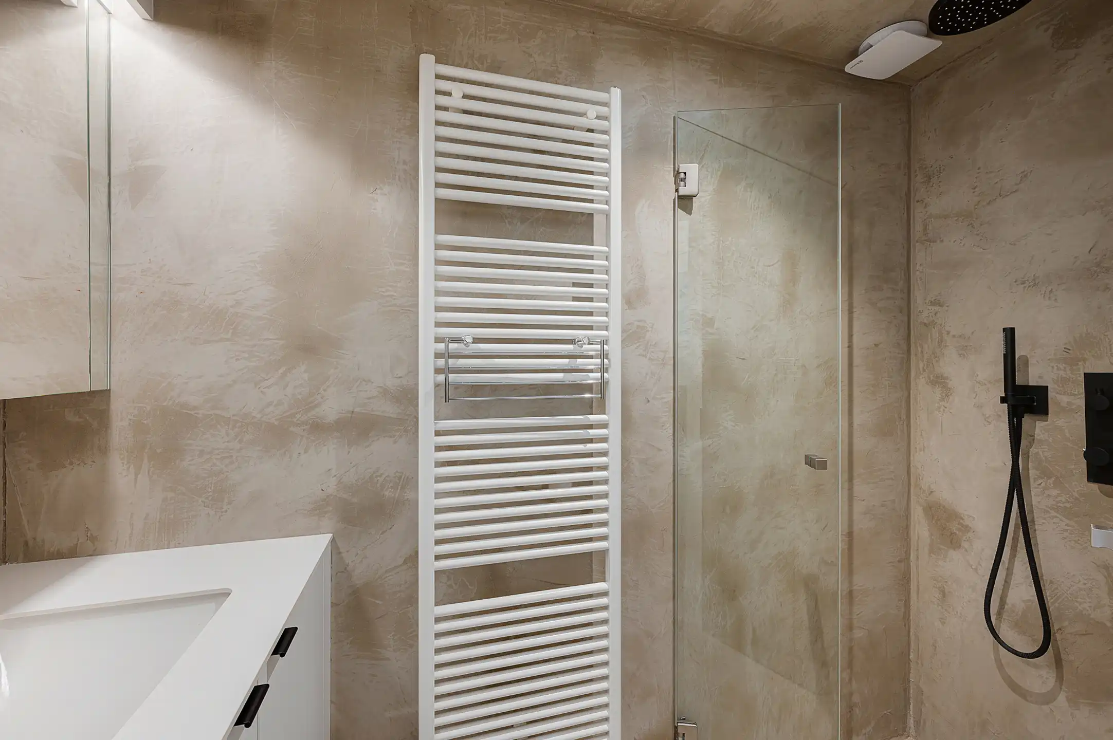 Stijlvol gerenoveerd appartement met frontaal zeezicht   foto 28