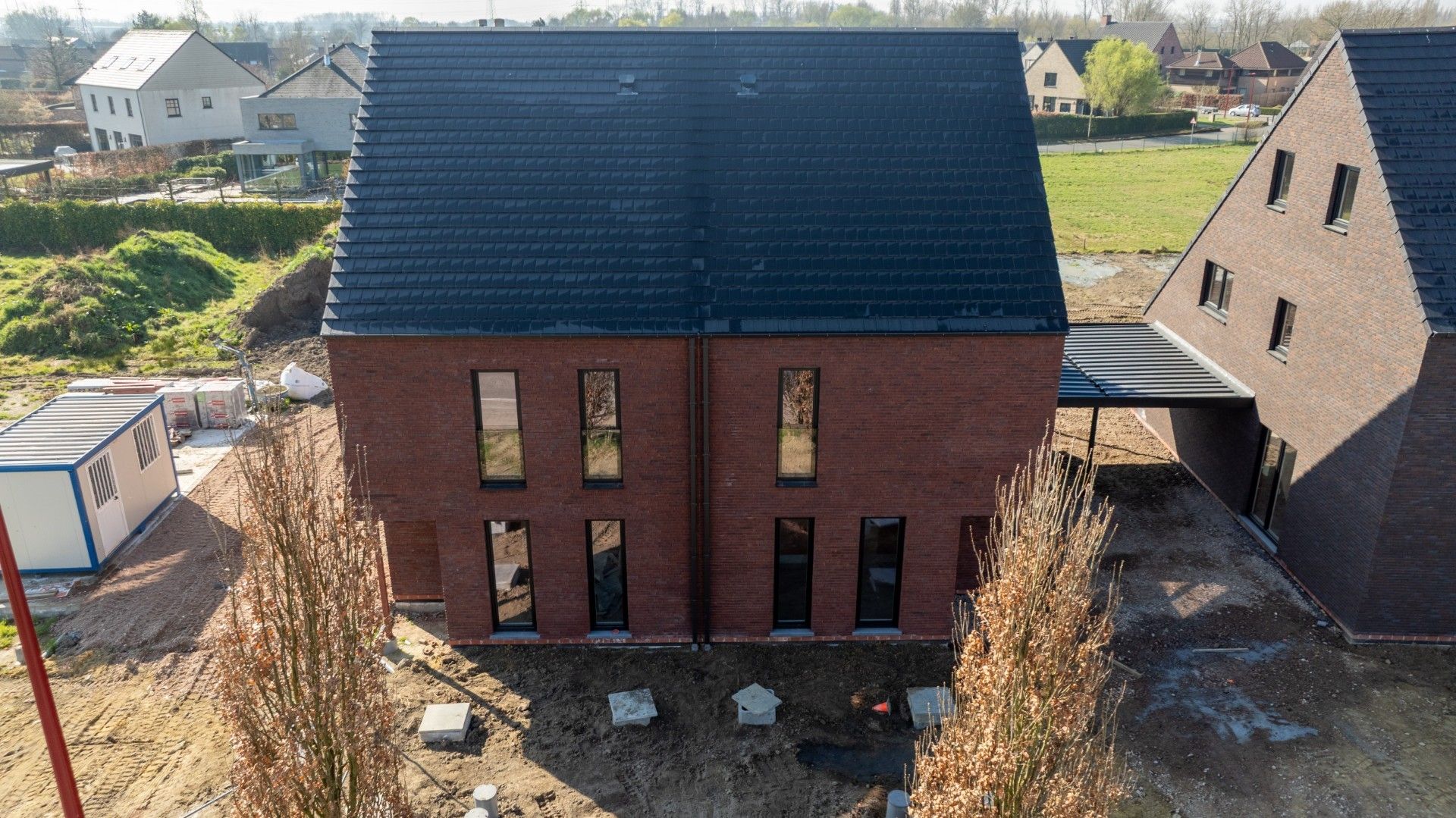 Energiezuinige halfopen bebouwing met 4 slpk’s foto 3