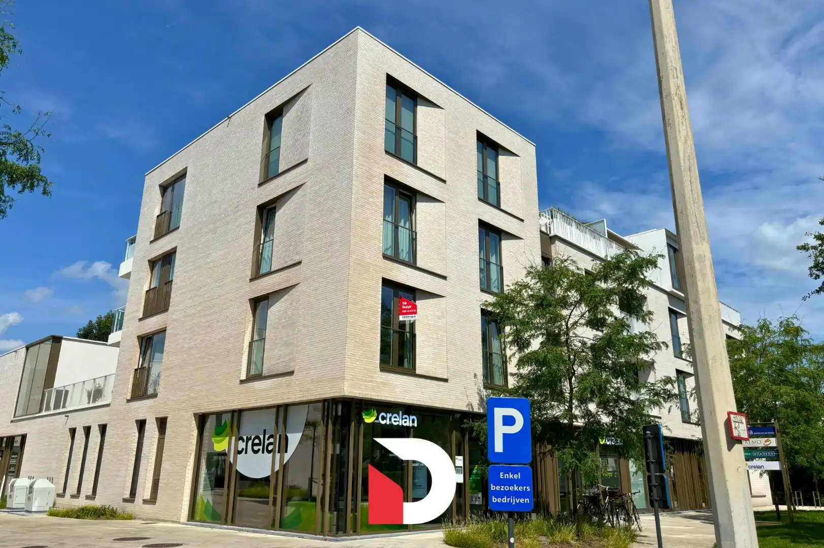 Recent appartement met 2 slaapkamers en autostaanplaats foto {{pictureIndex}}