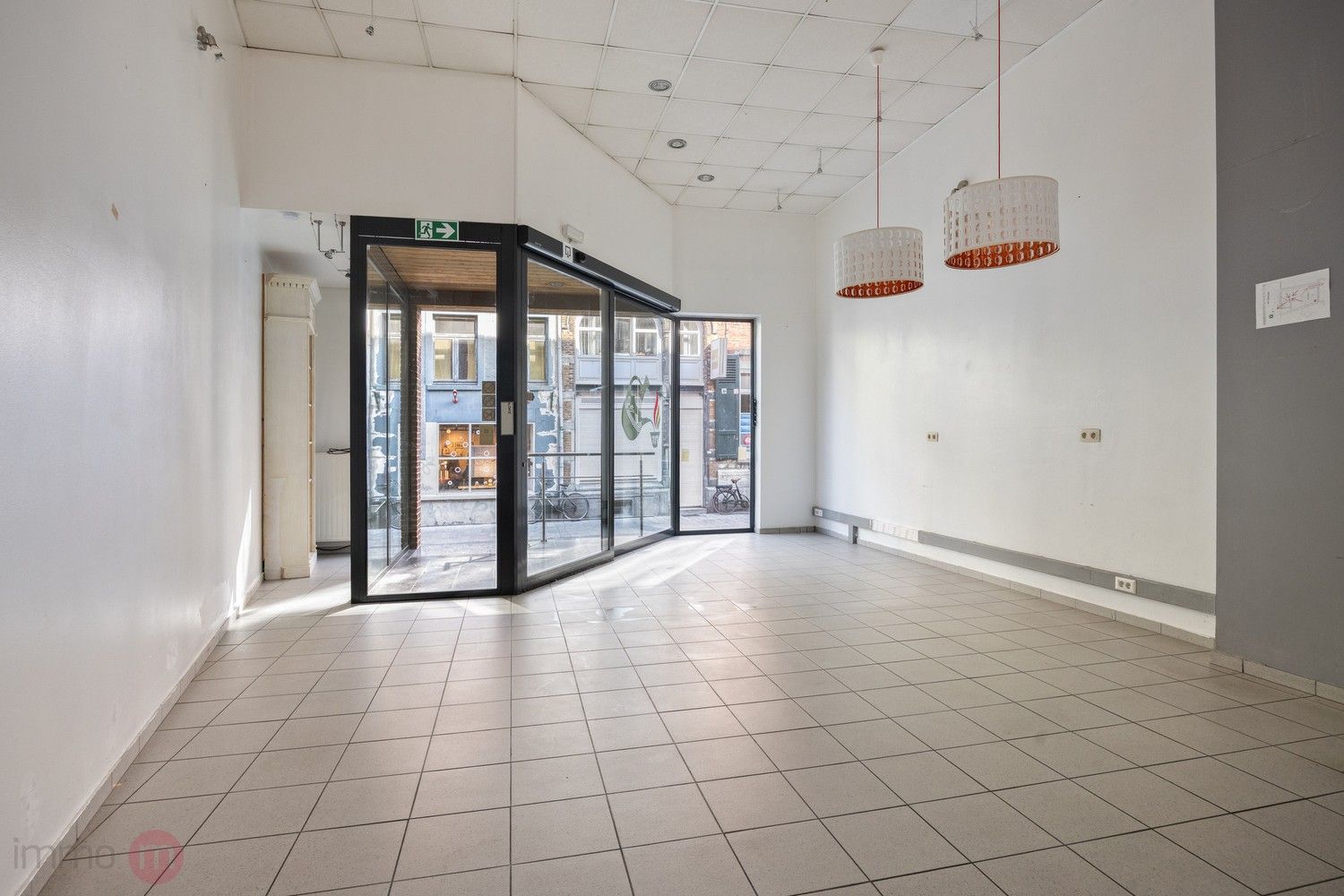 Uniek Handelspand in de belangrijkste winkelstraat van Leuven. foto 8