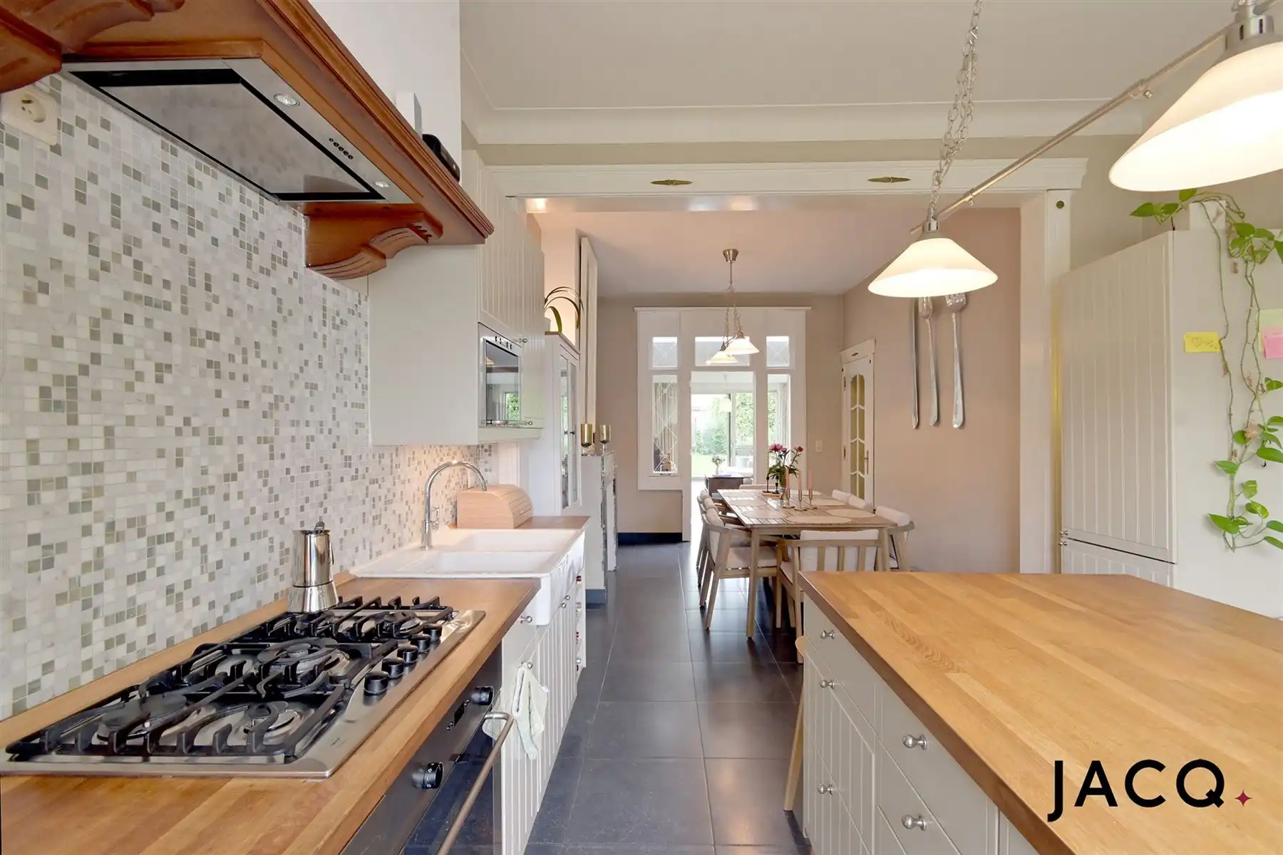 Charmante HOB met 2 à 3 slpk's, garage (48m²), perceel 598m² foto 4