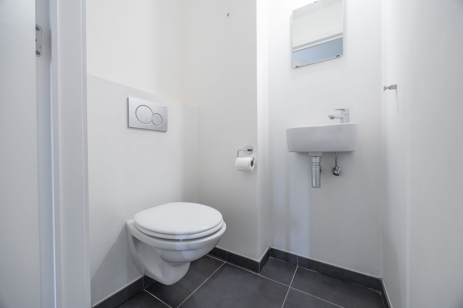 Luxueus 2 slaapkamer appartement in het hartje van Gistel foto 17