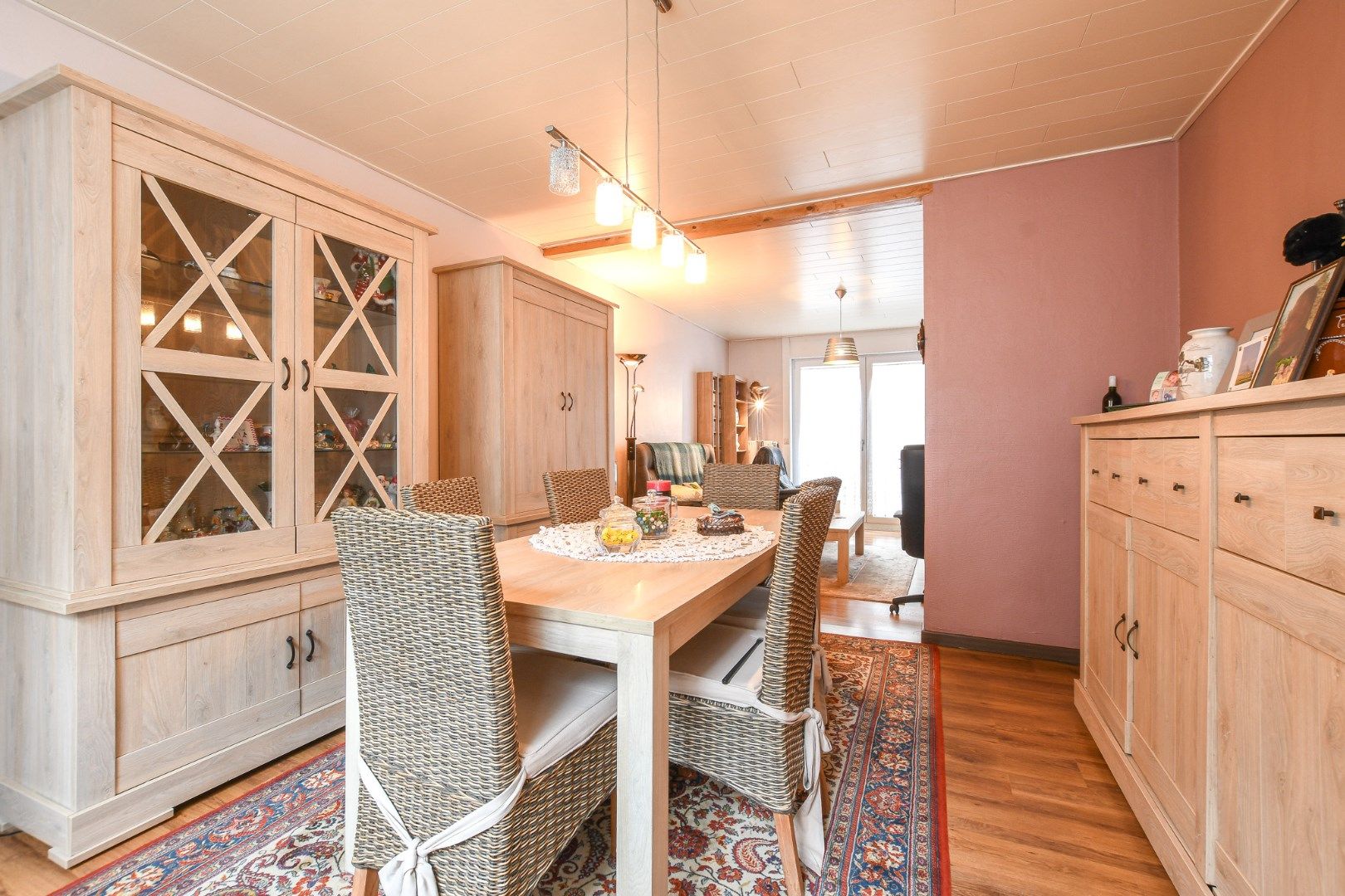 Instapklaar 3-slaapkamerappartement met koer & terras – vlak bij Grote Markt en jachthaven! foto 2