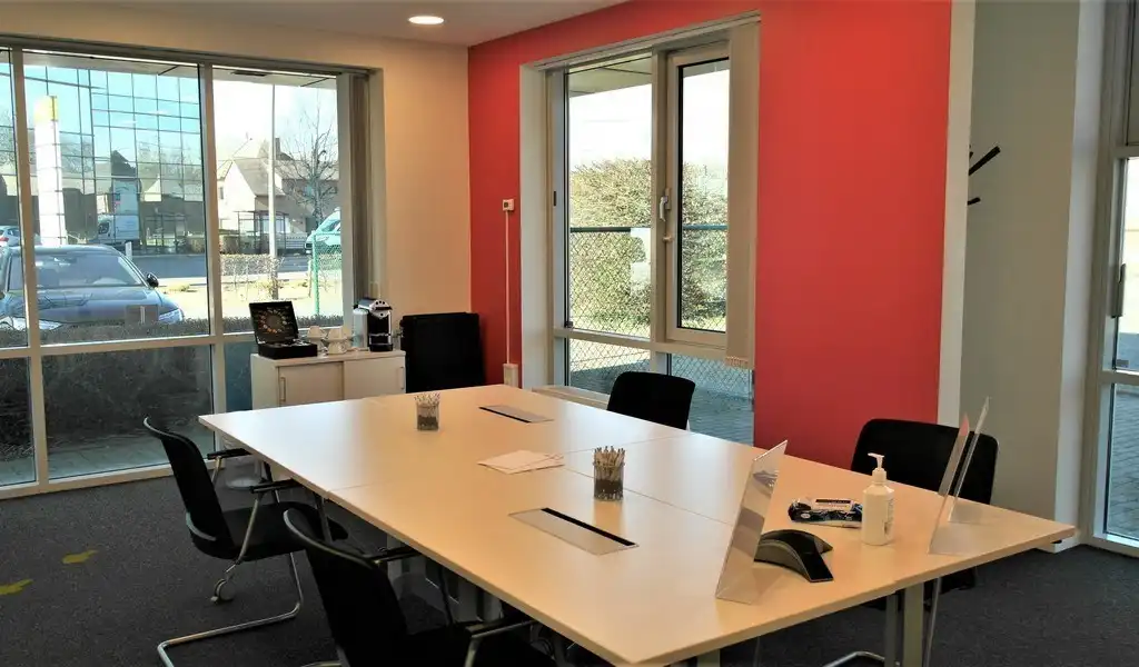 Full-service gemeubelde kantoren vlakbij E40 in Aalst foto 9