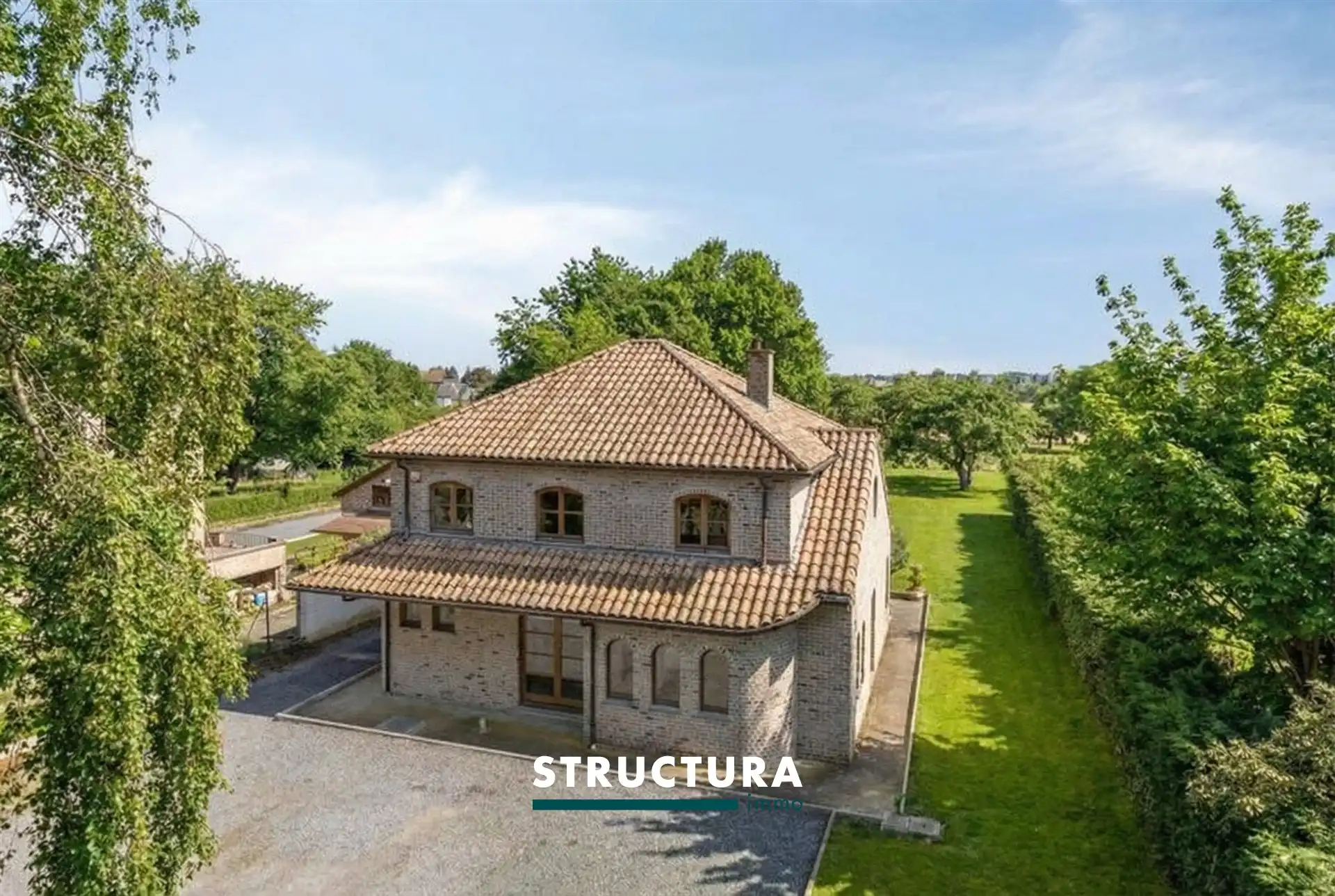 Instapklare villa met 4 slaapkamers, grote tuin en absolute privacy foto 2