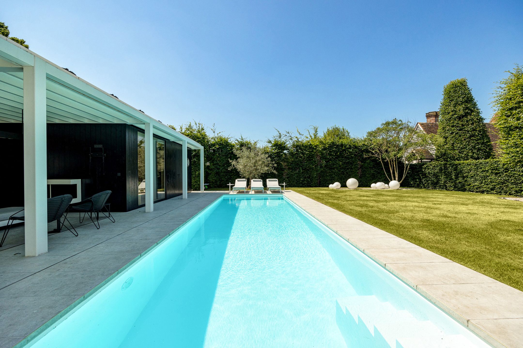 LUXE GERENOVEERDE VILLA, 4 slpk, 3 bdks, zwembad + poolhouse foto 19