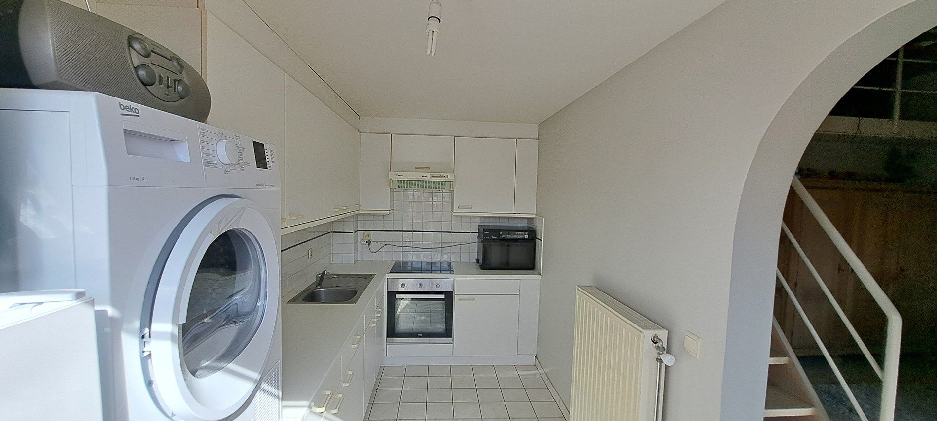 Ruim gerenoveerd duplex-dakappartement met 1 slaapkamer en mezzanine foto 7