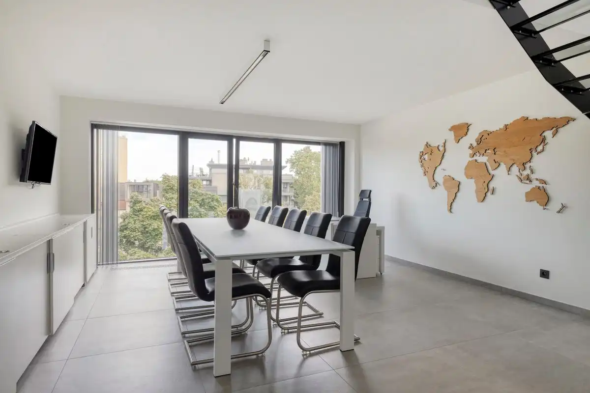 Loftappartement met 2 terrassen en dubbele garage op het Kolonel Dusartplein foto 2