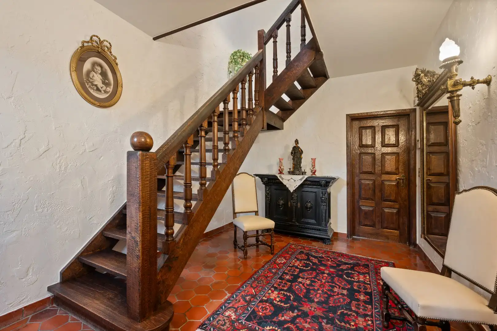 KWALITATIEF AFGEWERKTE VILLA IN RUSTIGE WIJK MET EPC B (172), 4 SLPKS, DUBBELE GARAGE EN 325M² BEW. OPP. foto 16