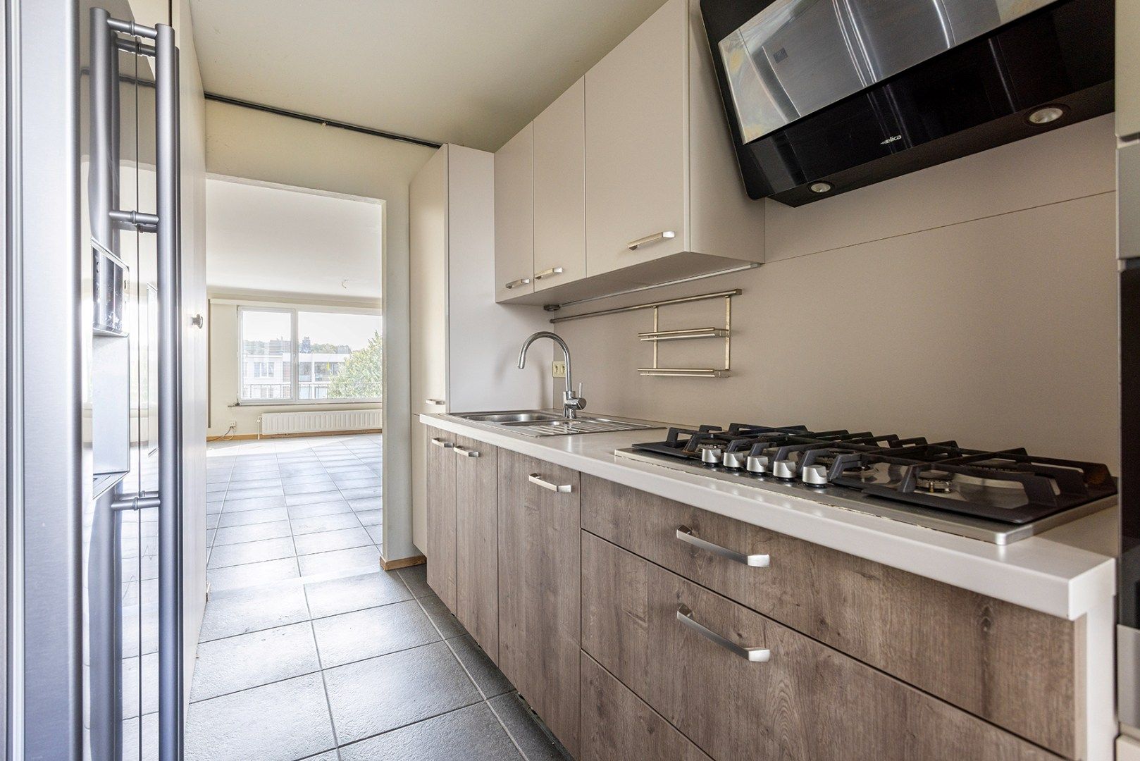 Instapklaar 2 slaapkamer appartement op centrale locatie.  foto 5