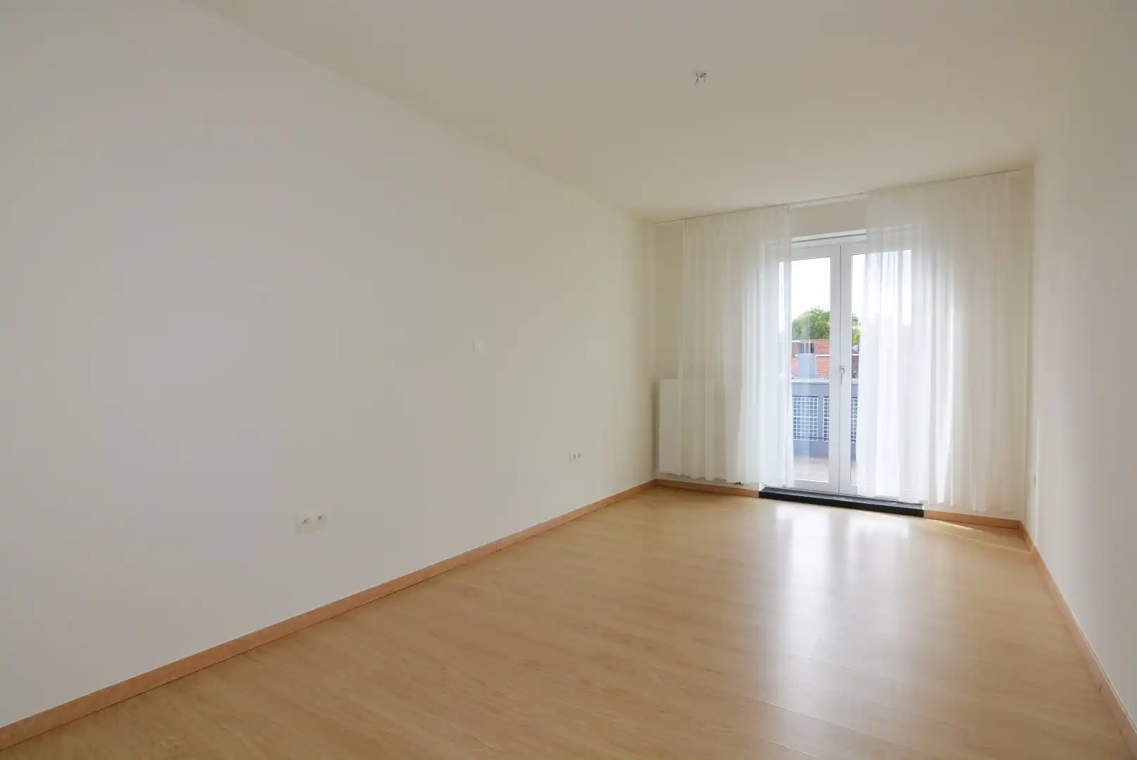 Moderne appartementswoning met 3 slpk, dubbele garage en terras. foto 18