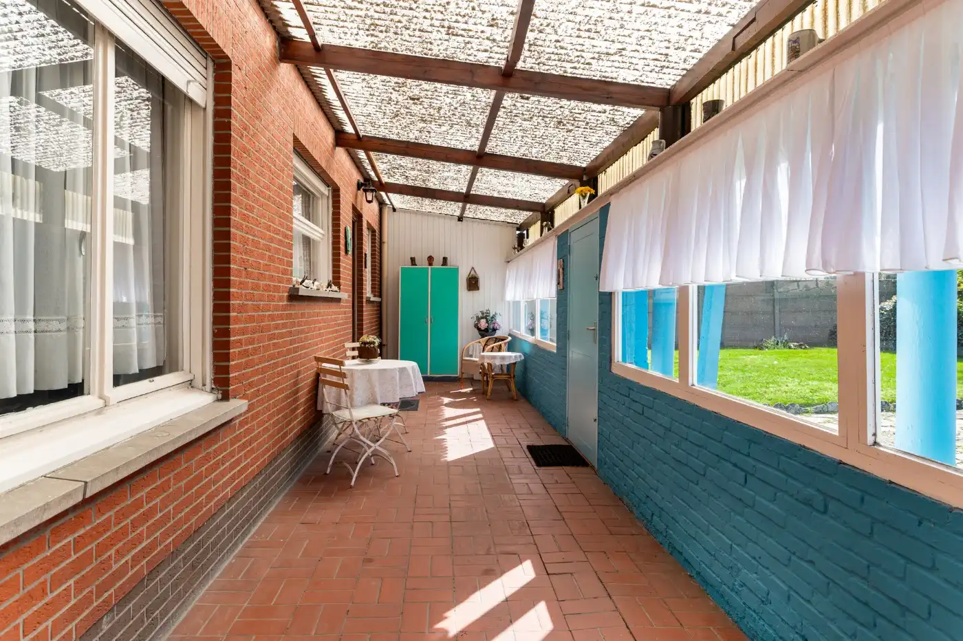 Vrijstaande, te renoveren woning met 3 à 4 slpk., garage en zuid-tuin foto 16