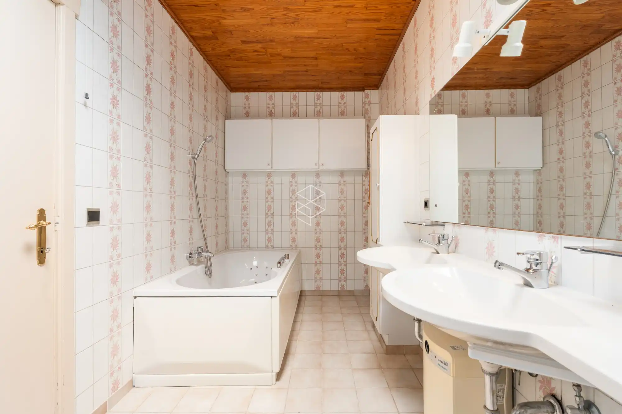 Centraal gelegen gelijkvloerse woning met royale tuin op 1656m² foto 19