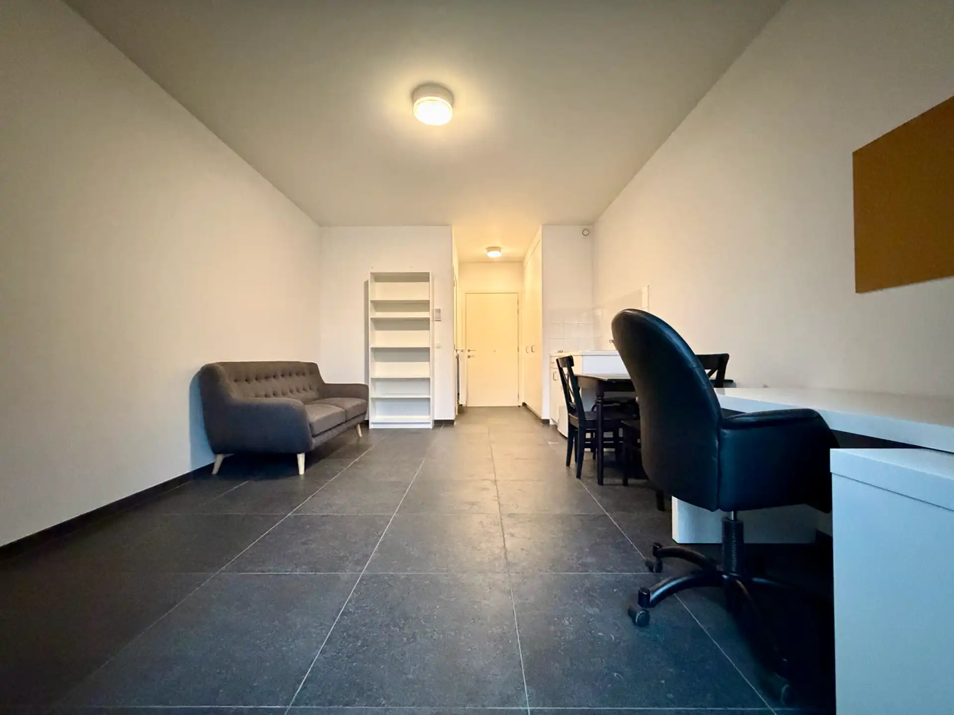 Energiezuinige, gelijkvloerse studio met parkeerplaats foto 7