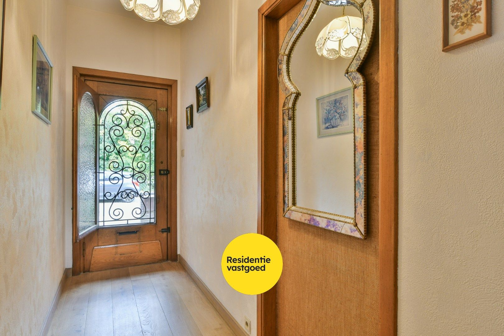 Verzorgde gezinswoning met zonnige tuin te St-Michiels foto 11