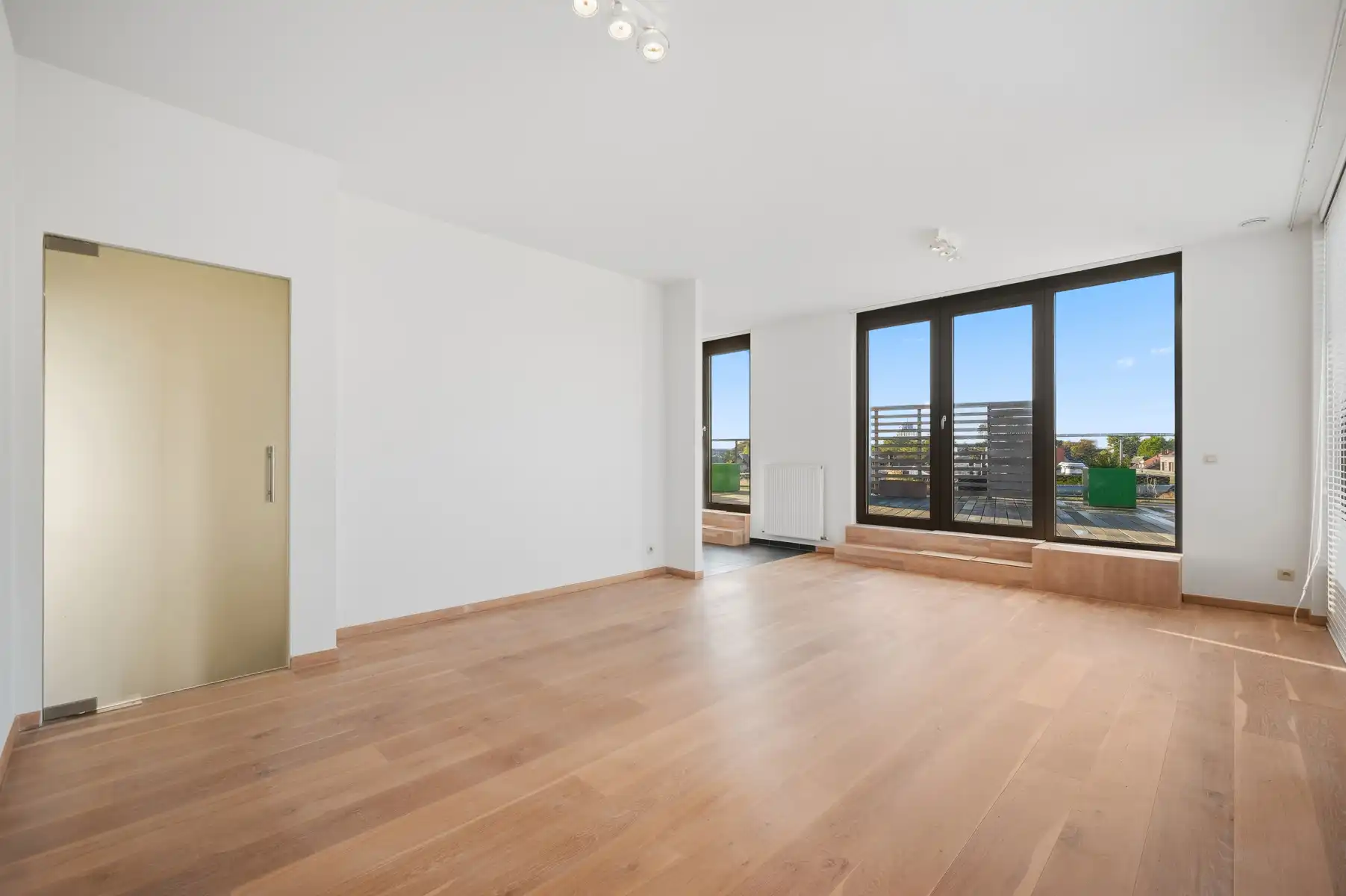 Penthouse met heerlijk terras in het gegeerde Clarenhof foto 7