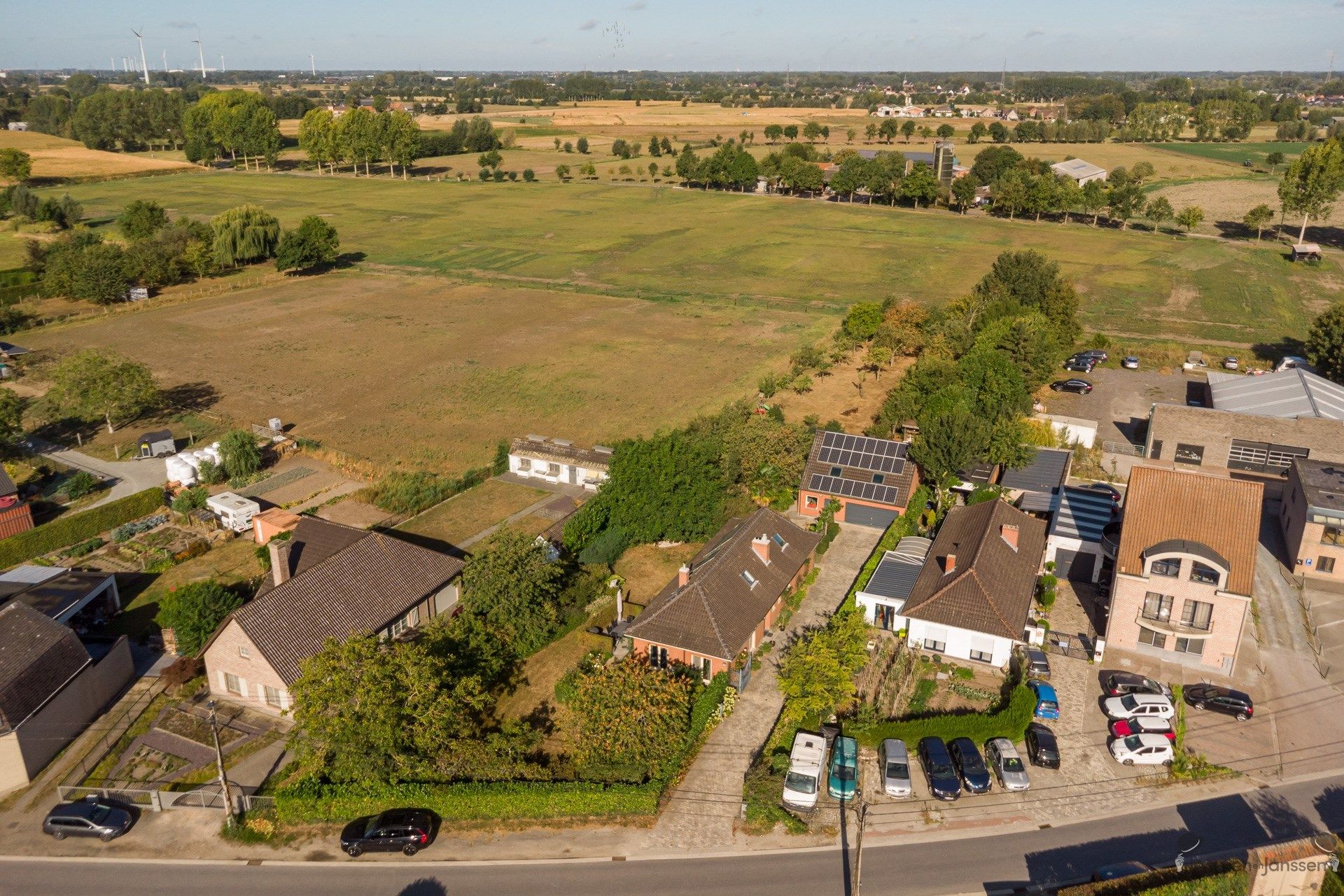 Landelijk gelegen open bebouwing met bijgebouw & grote tuin foto 9