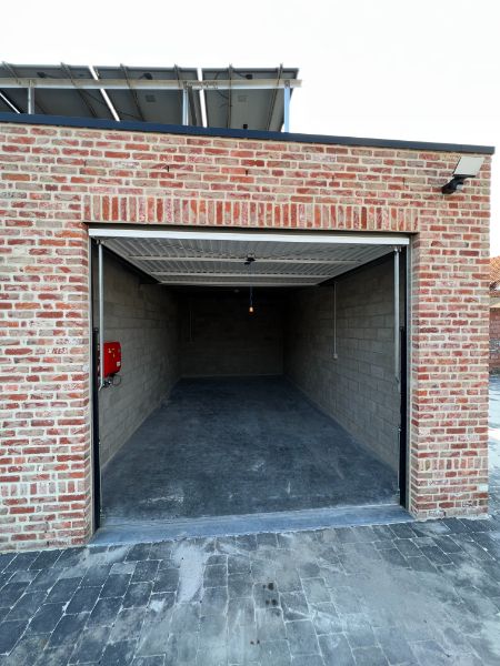 1 SLAAPKAMER APPARTEMENT MET TERRAS, GARAGE EN AUTOSTPL foto 6