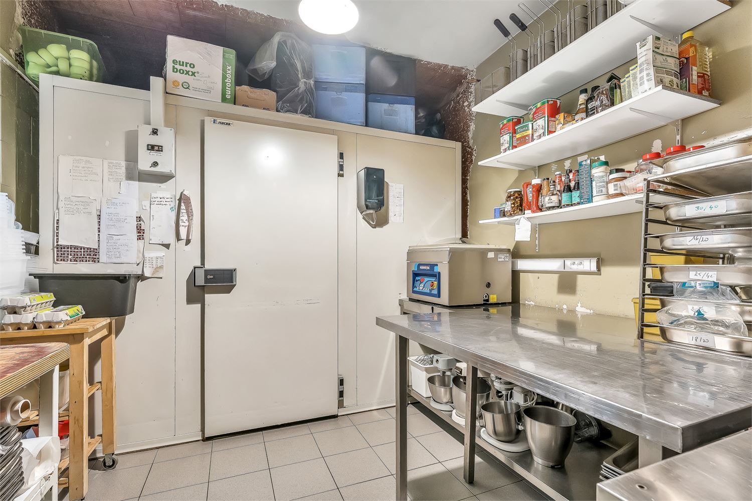 Gekend Italiaans restaurant met prachtig luxe-appartement foto 18