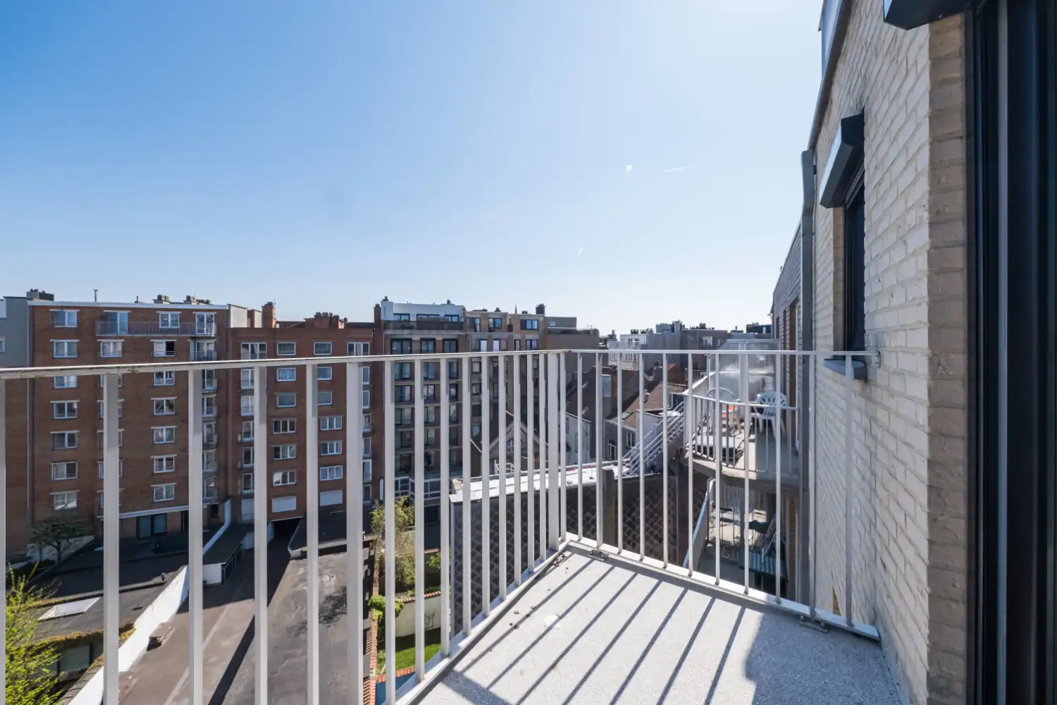 Ruim en jong appartement op centrale ligging! foto 33