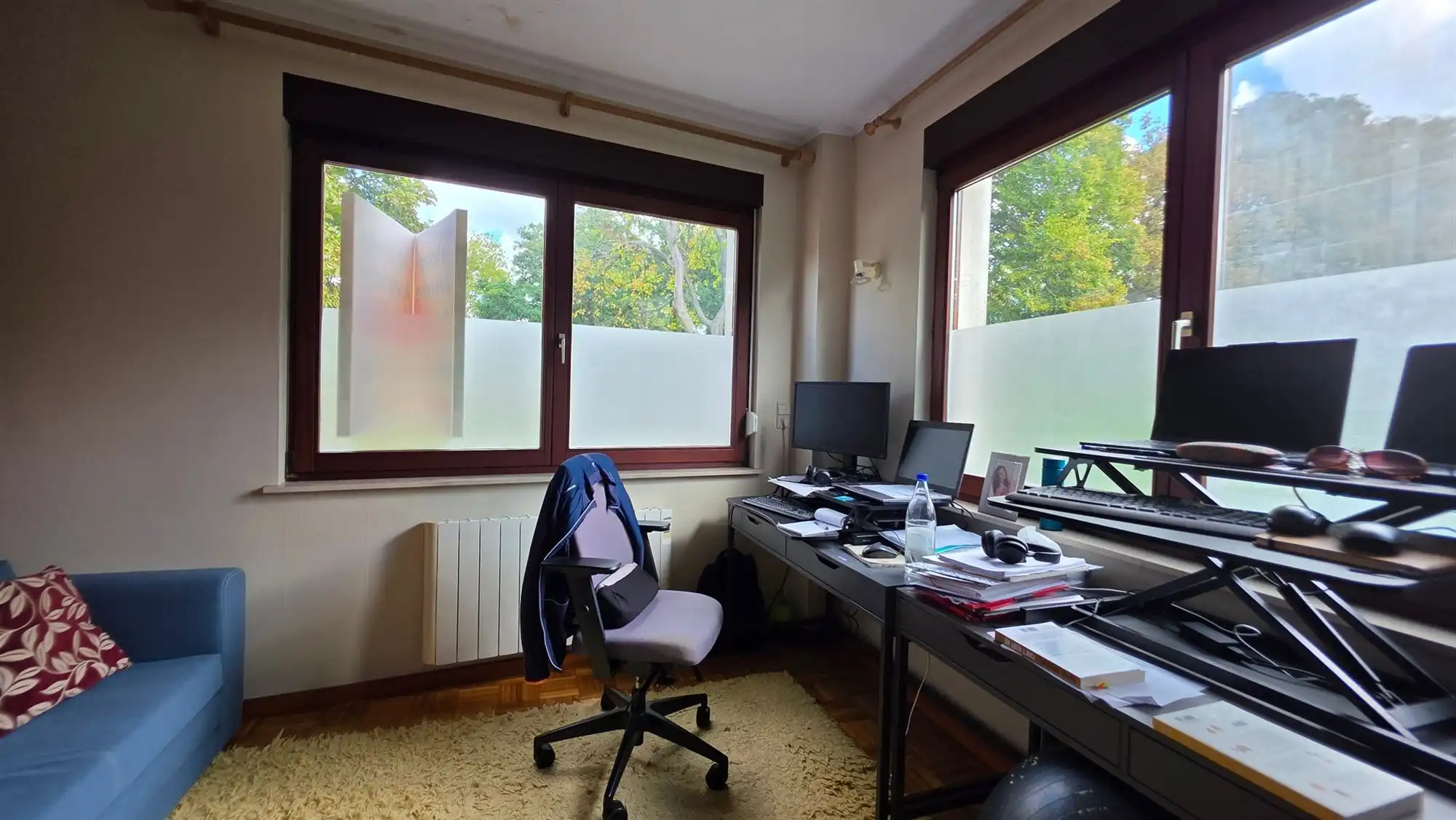 Aangename 3-gevel woning met tuin foto 16