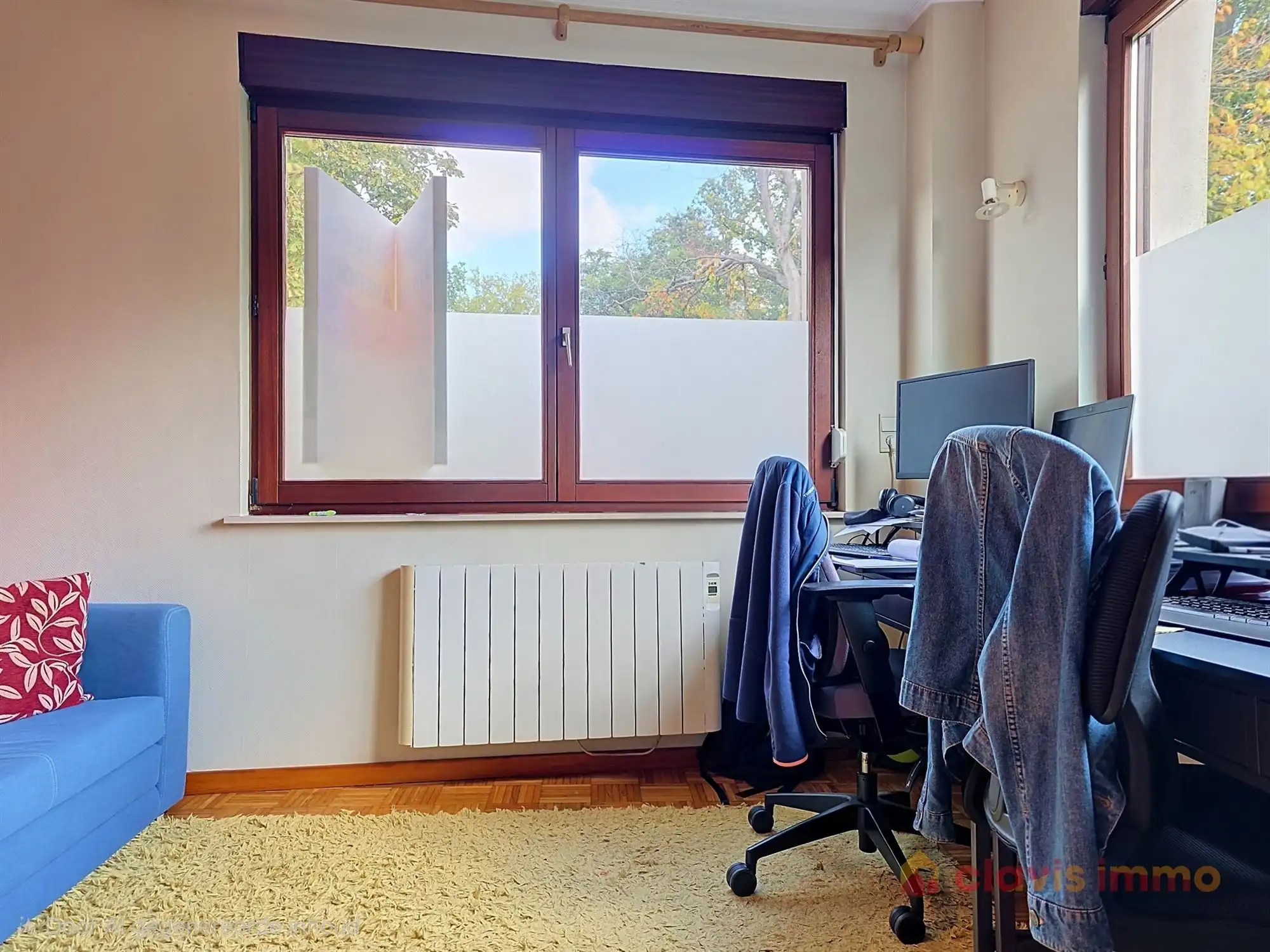 Aangename 3-gevel woning met tuin foto 16