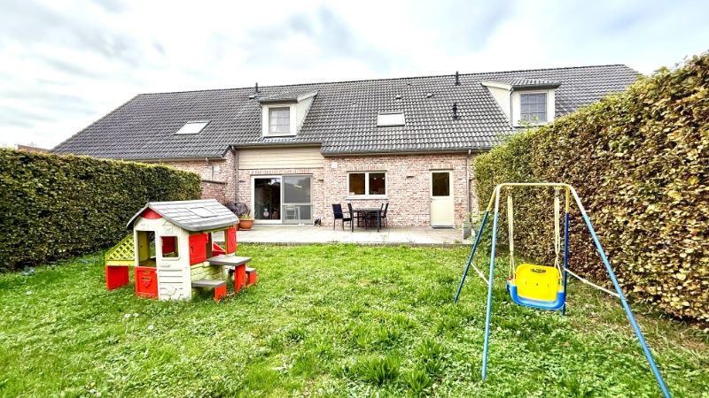 Charmante woning in fermettestijl met drie slaapkamers en mooie tuin foto 20