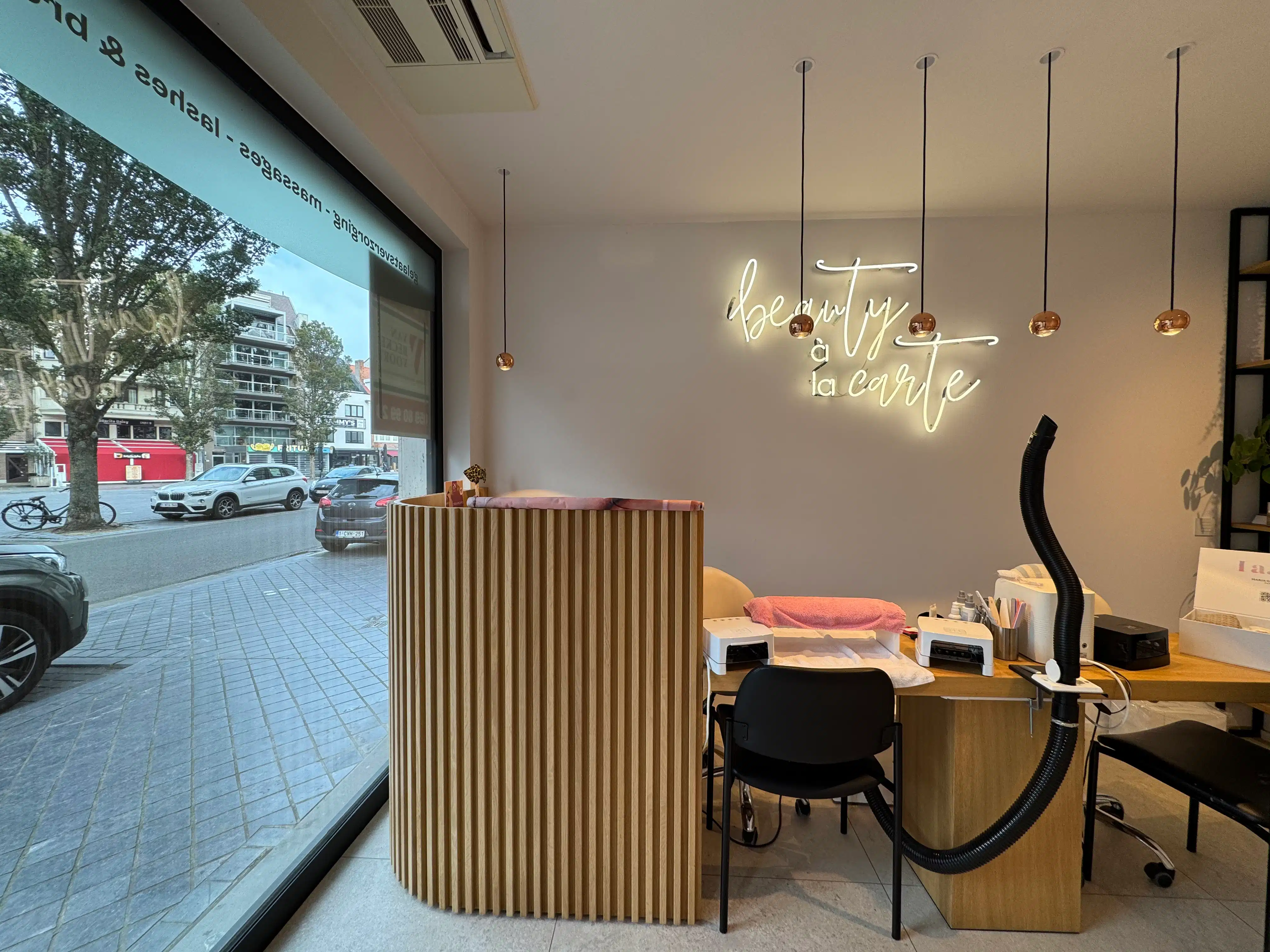 Handelsgelijkvloers 45m² foto 2