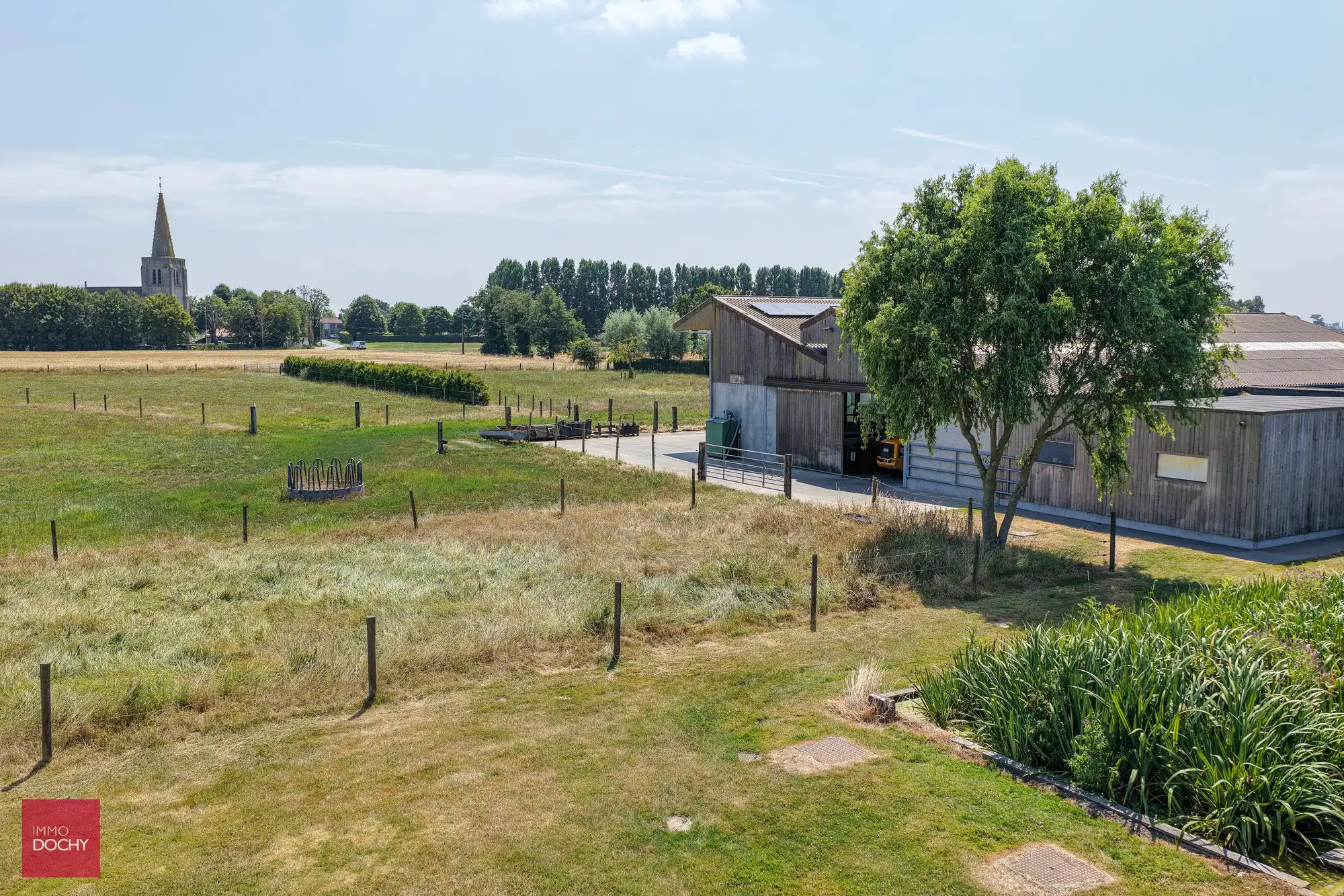 Landelijke woning met 2 vakantiewoningen en hoevewinkel foto 12