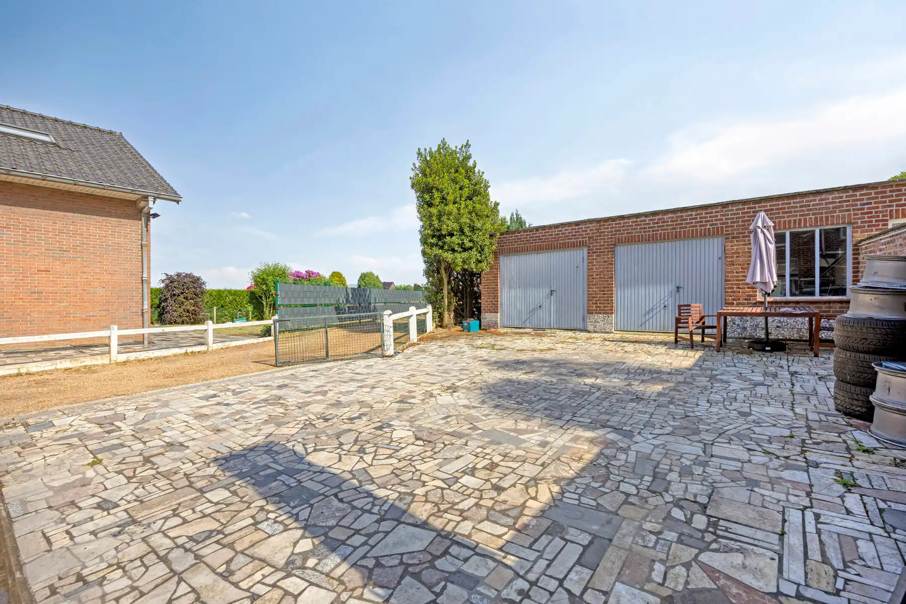 Gerenoveerde driegevelwoning nabij Halle foto 18