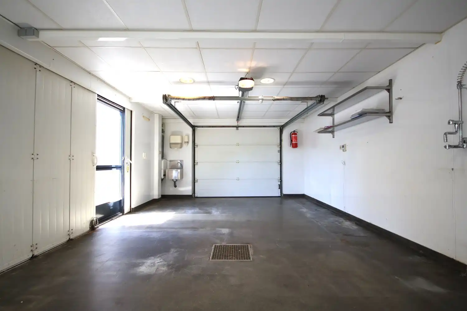Gunstig gelegen gezinswoning met 4 slaapkamers en prachtige tuin foto 36