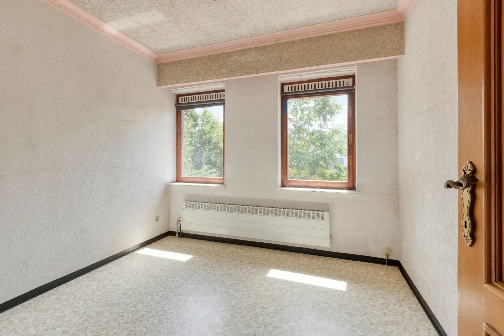 Te renoveren woning met 4 slpks, rustig gelegen in Hulsen op 3.675 m² !  foto 21