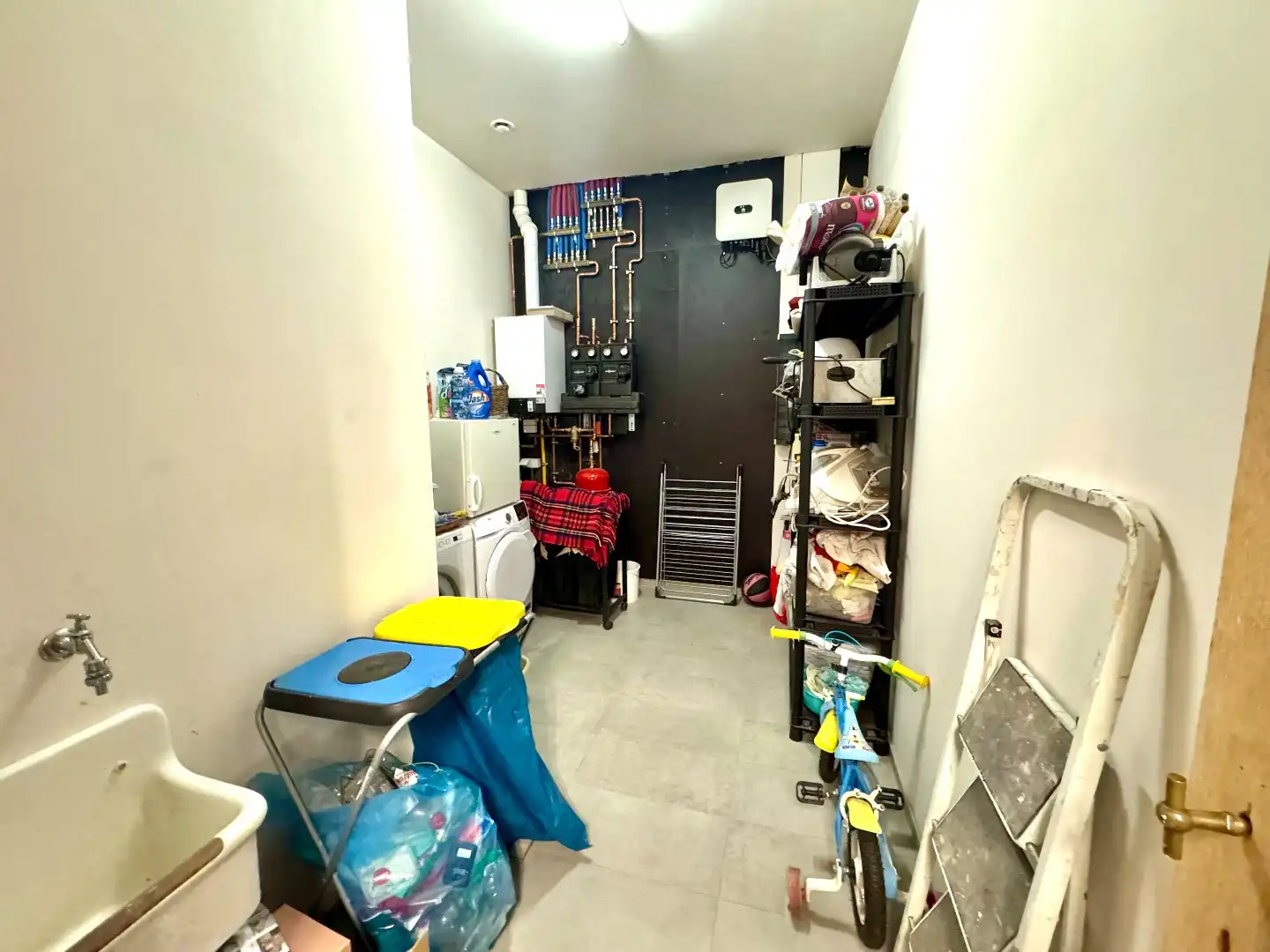 GERENOVEERDE WONING MET 4 SLPKS, 2 BADKAMERS, TUIN EN HUURGARAGE foto 14