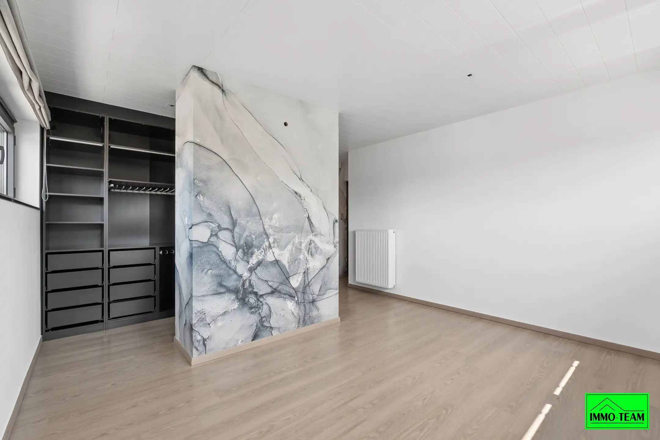 Instapklare gezinswoning met luxe afwerking in Denderleeuw.  foto 14