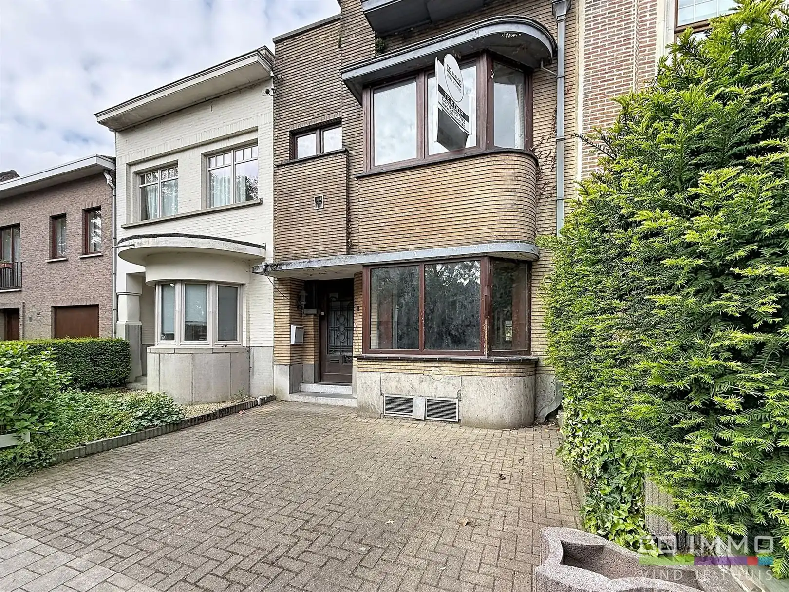 Ruime stadswoning met tuin, te renoveren, 2a 68ca foto 2