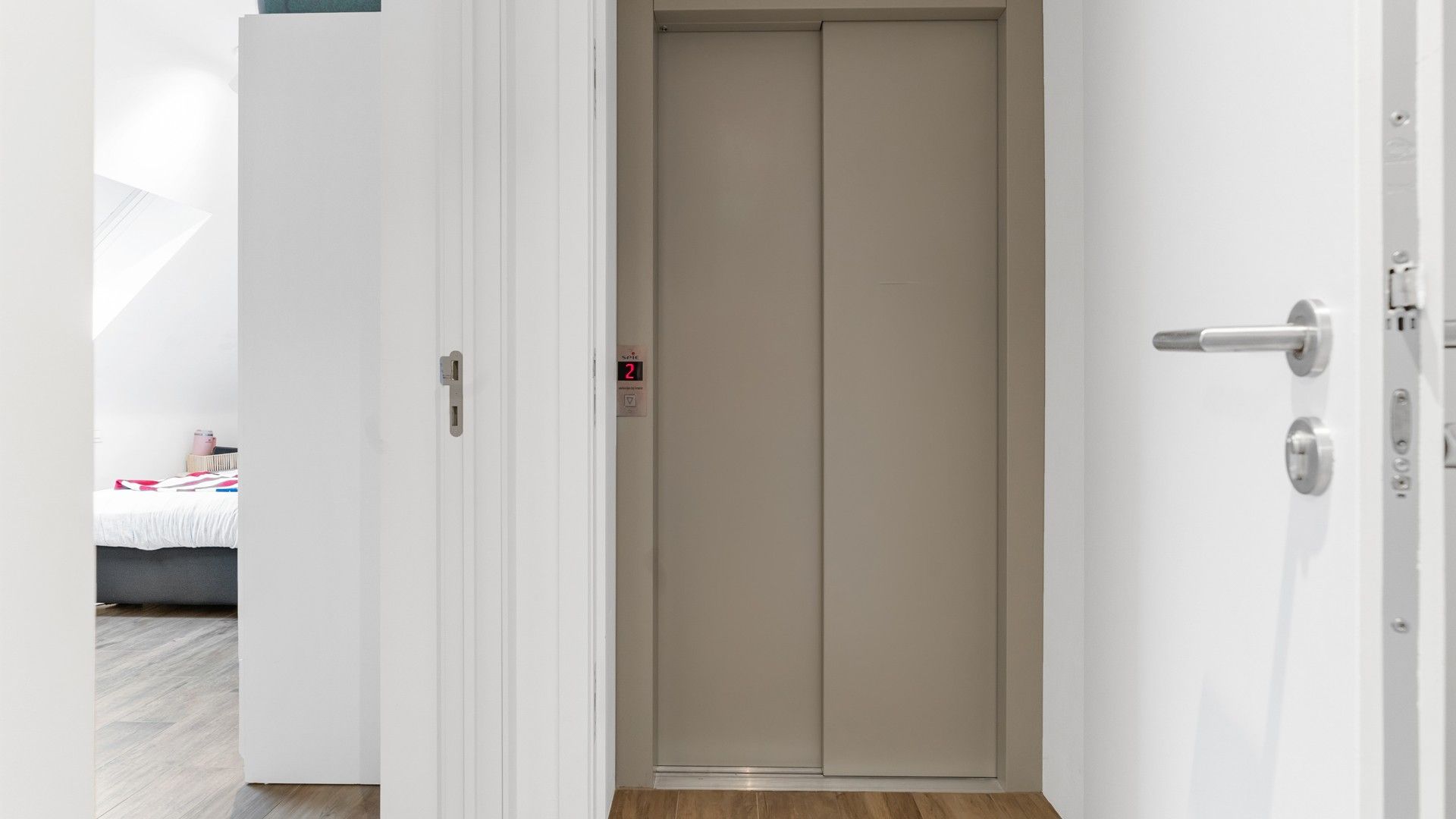 Recent appartement met 3 slaapkamers en lift foto 19