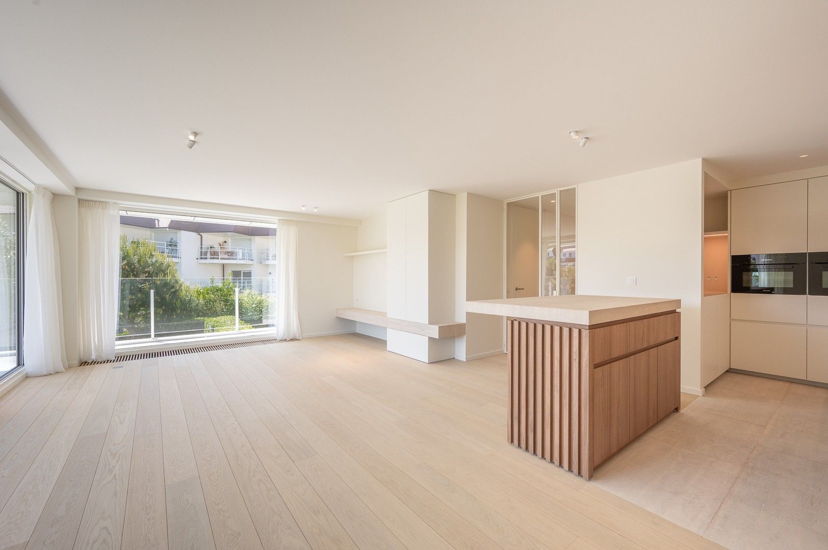 Gerenoveerd hoekappartement met mooie terrassen in een prestigieus gebouw op de Wandeldijk. foto 11