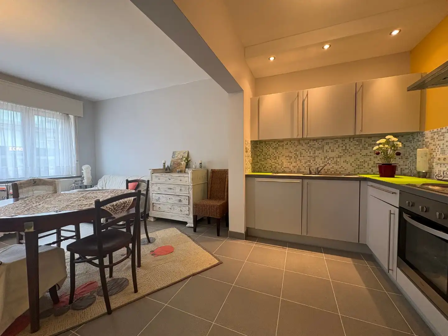 Gelijkvloers appartement met tuintje op toplocatie nabij zee foto 4