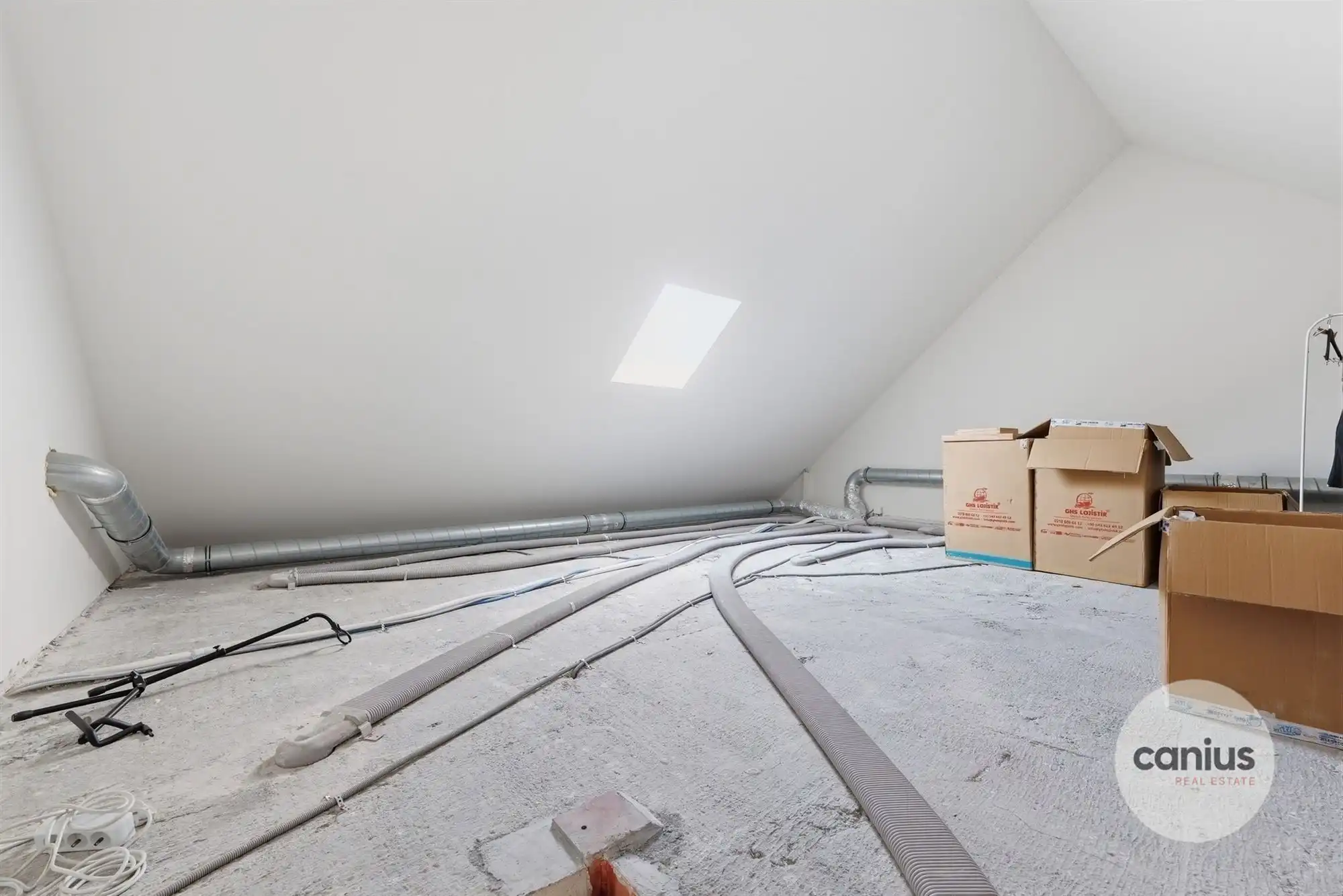 INSTAPKLARE WONING MET 3 SLKS & TUIN foto 19