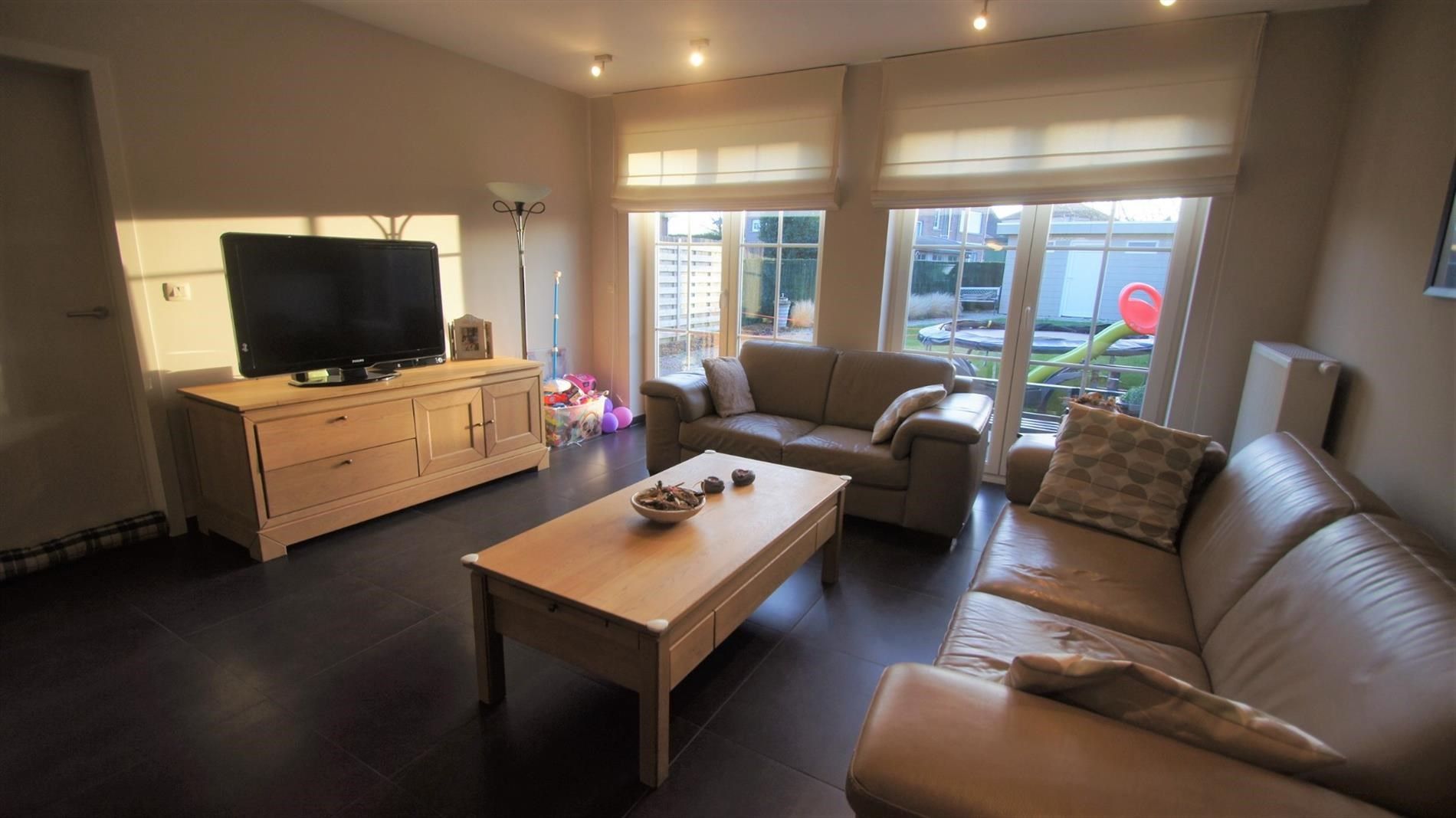 Prachtige recente rijwoning met 3 (à 4) slpks, zonnige tuin met terras en garage foto 5