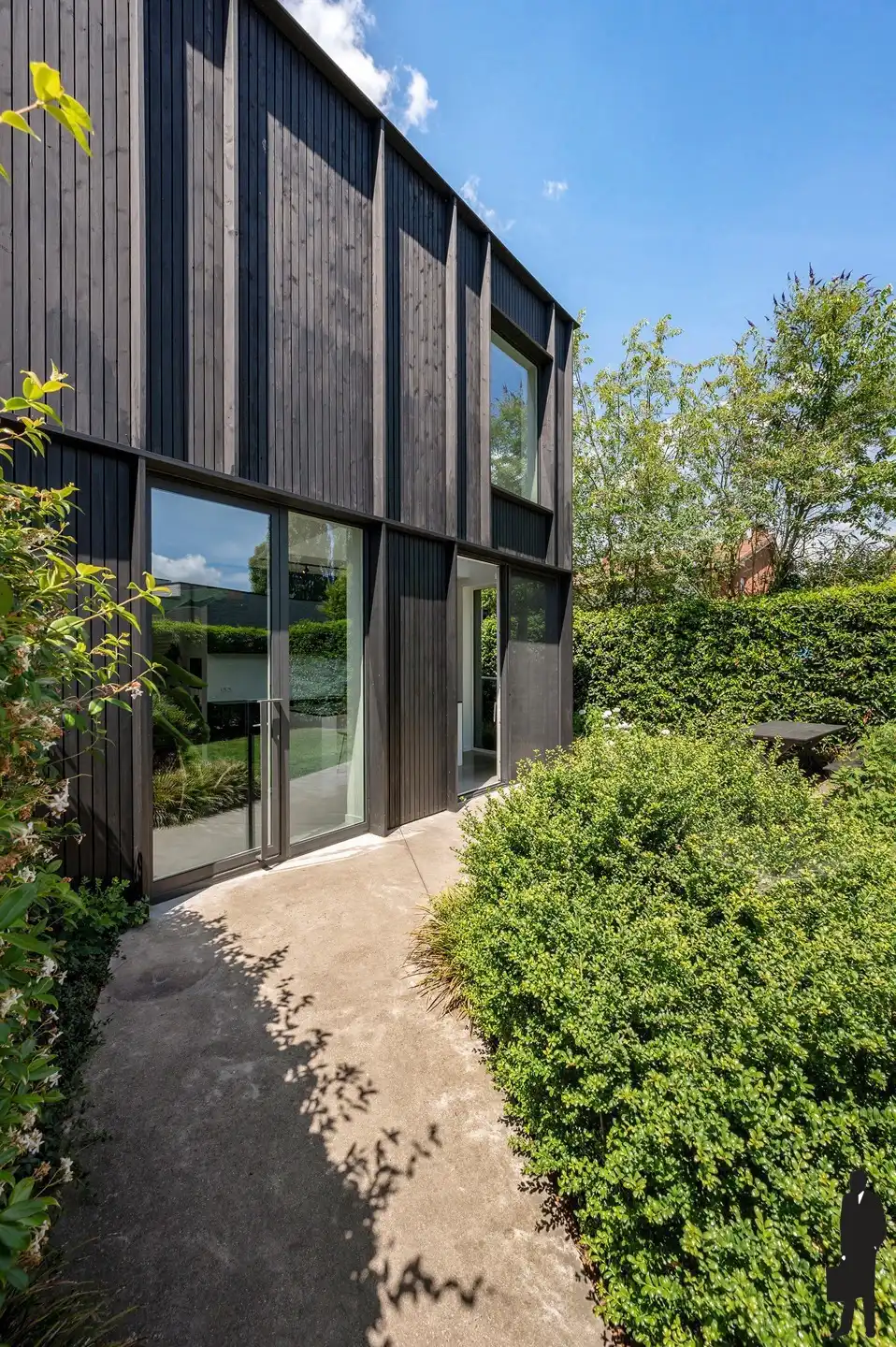 Moderne architecturale woning, gerenoveerd door Studio Noord, met oog voor detail en authenticiteit foto 37