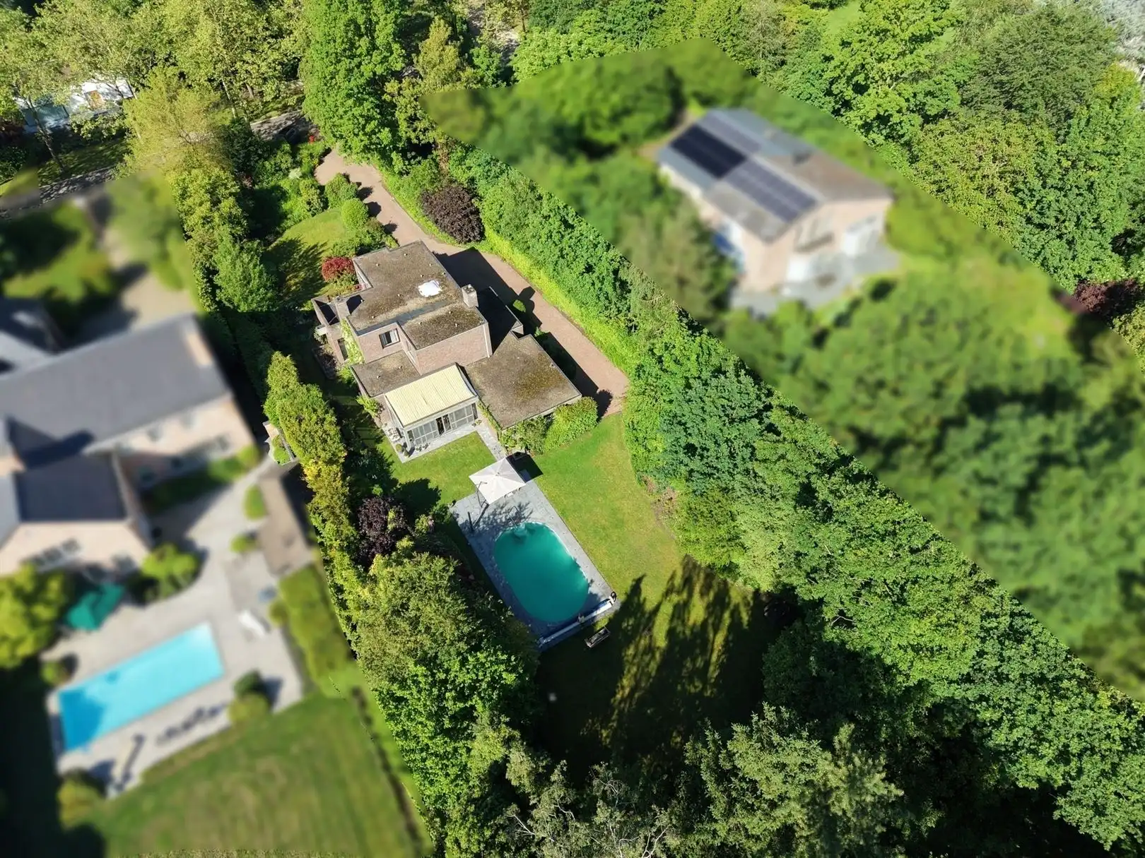 Te renoveren villa in de Mombeekdreef foto 25