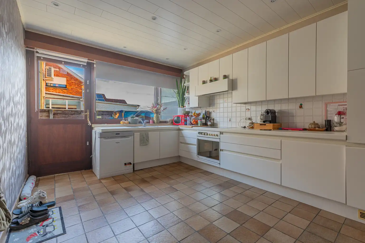 Gezinswoning met zicht op het groen! foto 9